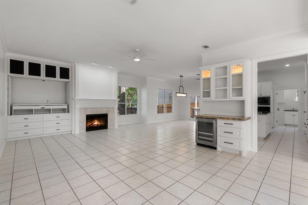 1613 CHURCHWOOD Cv, Austin, TX 78746
