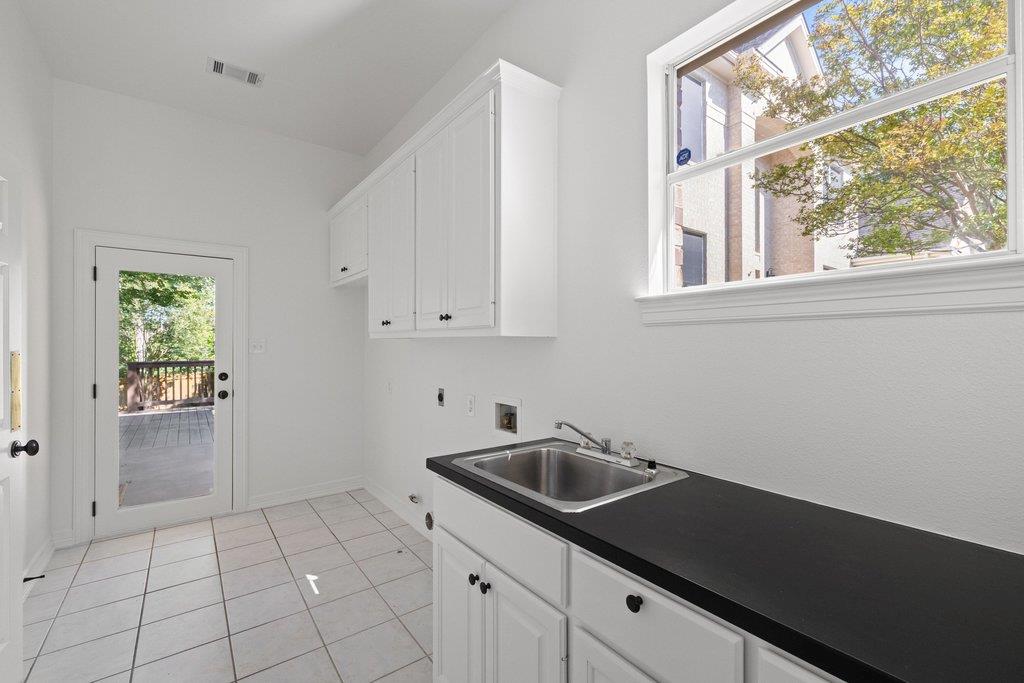 1613 CHURCHWOOD Cv, Austin, TX 78746