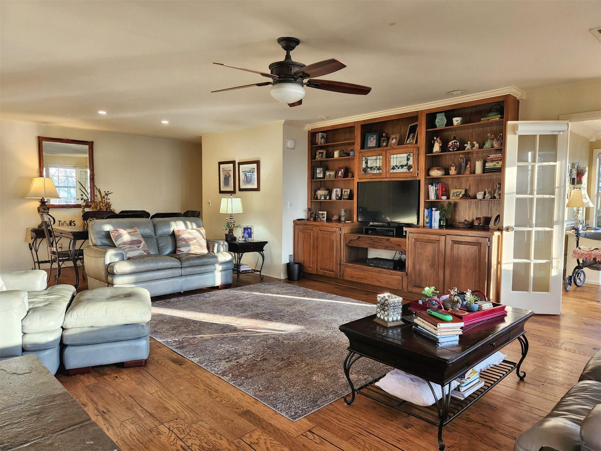 522 Christine Dr, Bullard, TX 75757