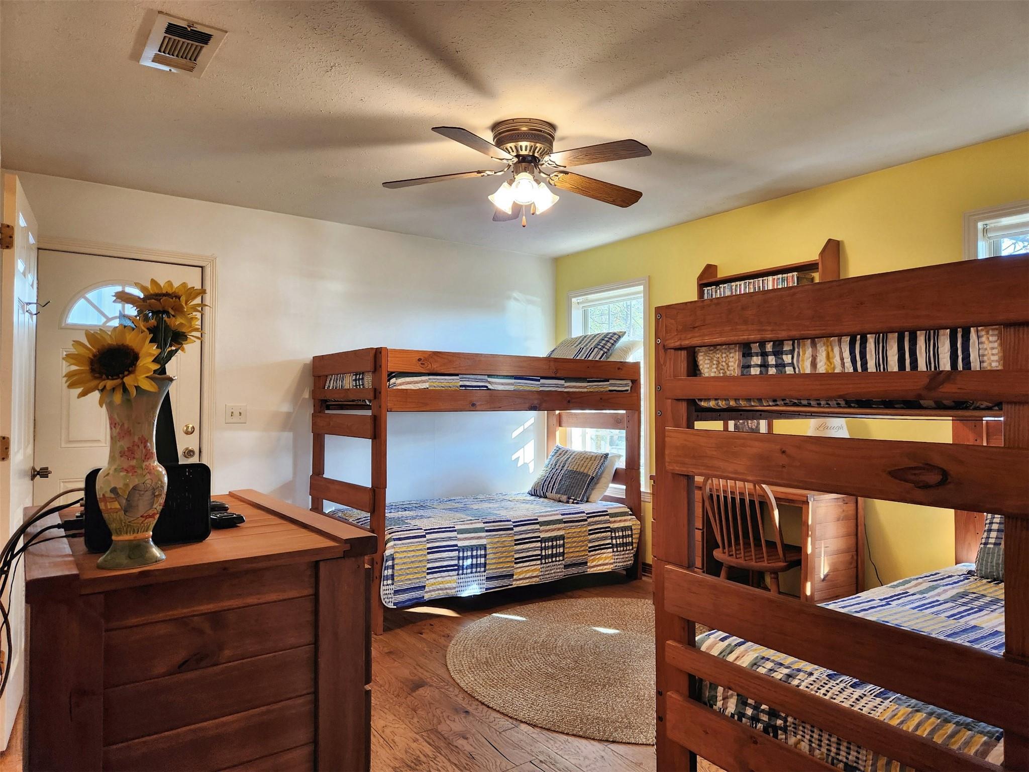 522 Christine Dr, Bullard, TX 75757