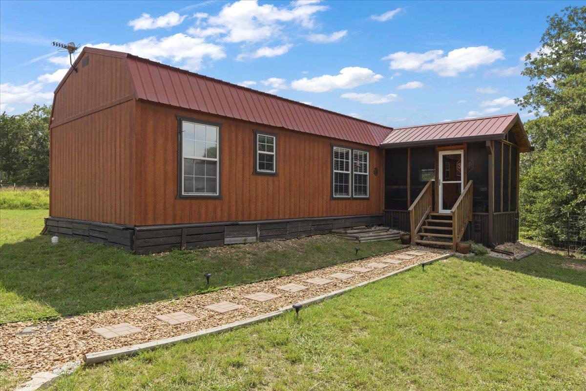 1705 Makinson Rd, West Point, TX 78963