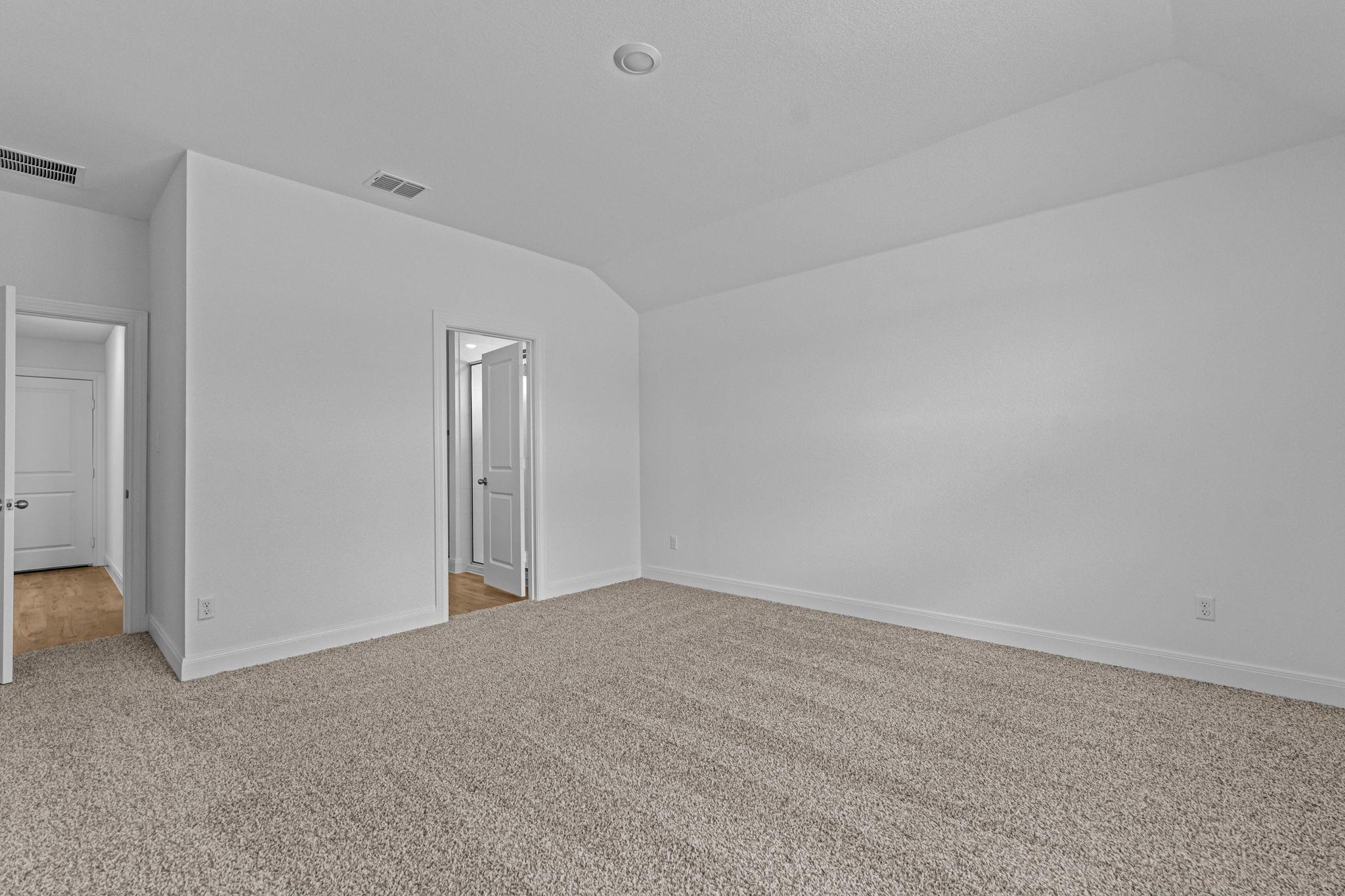 156 Great Northern Dr, Cedar Creek, TX 78612