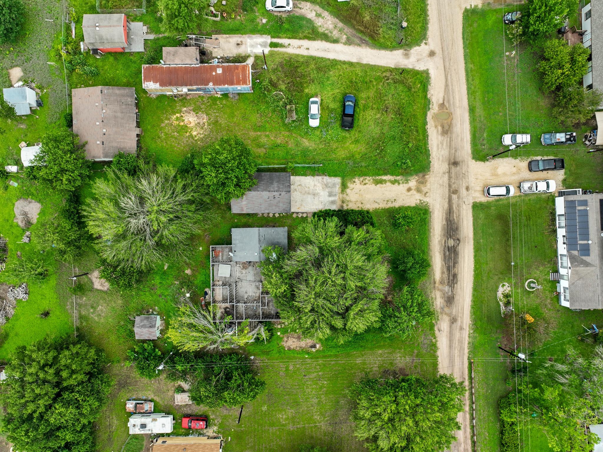 205 Skycrest Dr, Martindale, TX 78655
