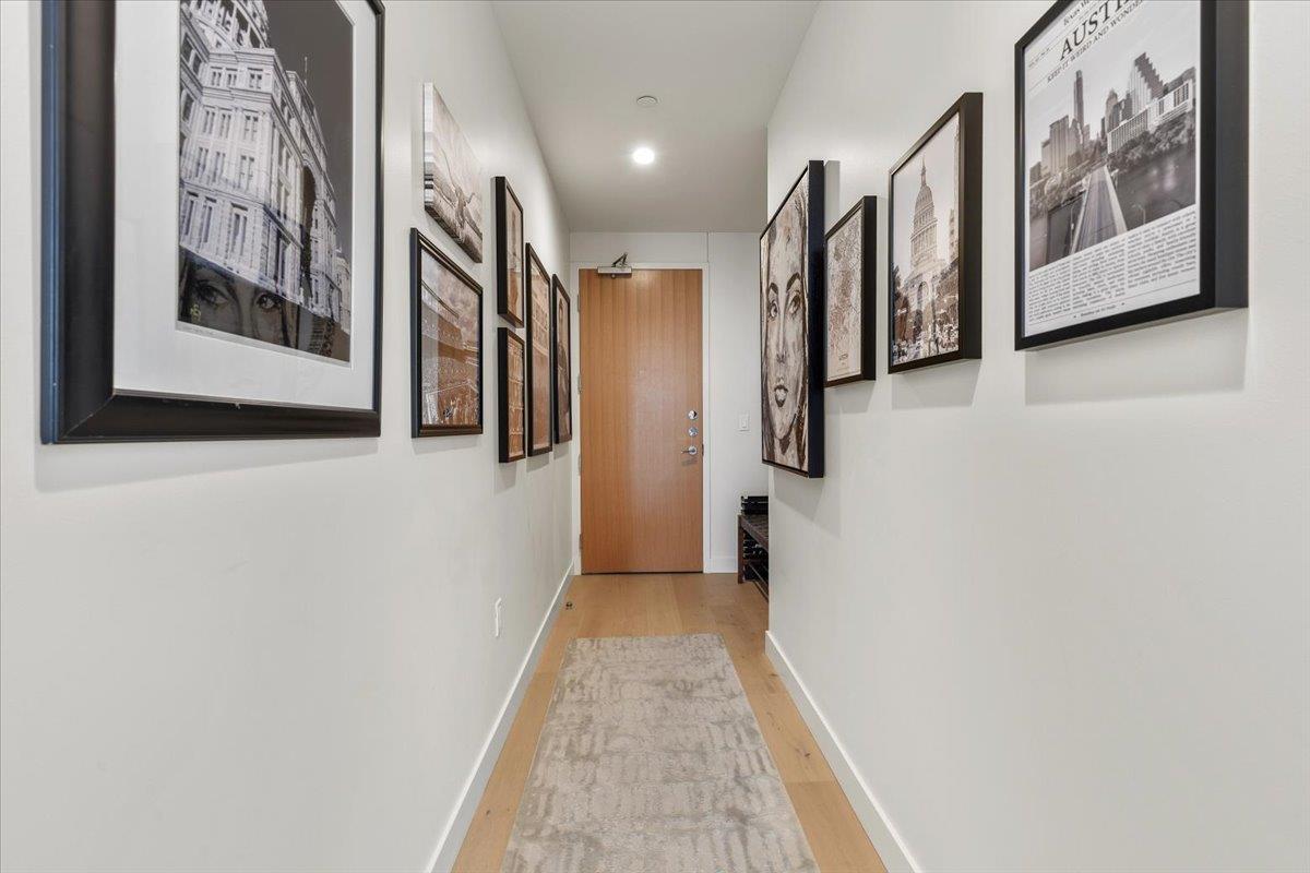 44 East Ave # 3304, Austin, TX 78701
