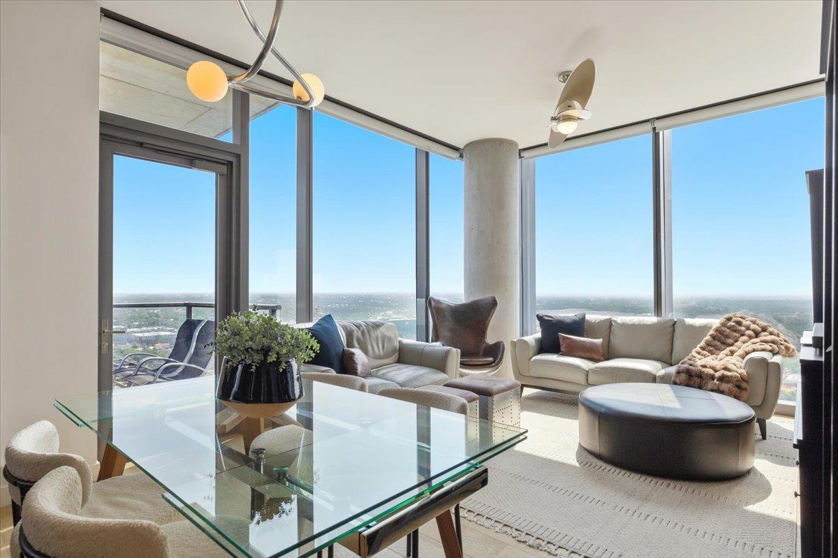 44 East Ave # 3304, Austin, TX 78701