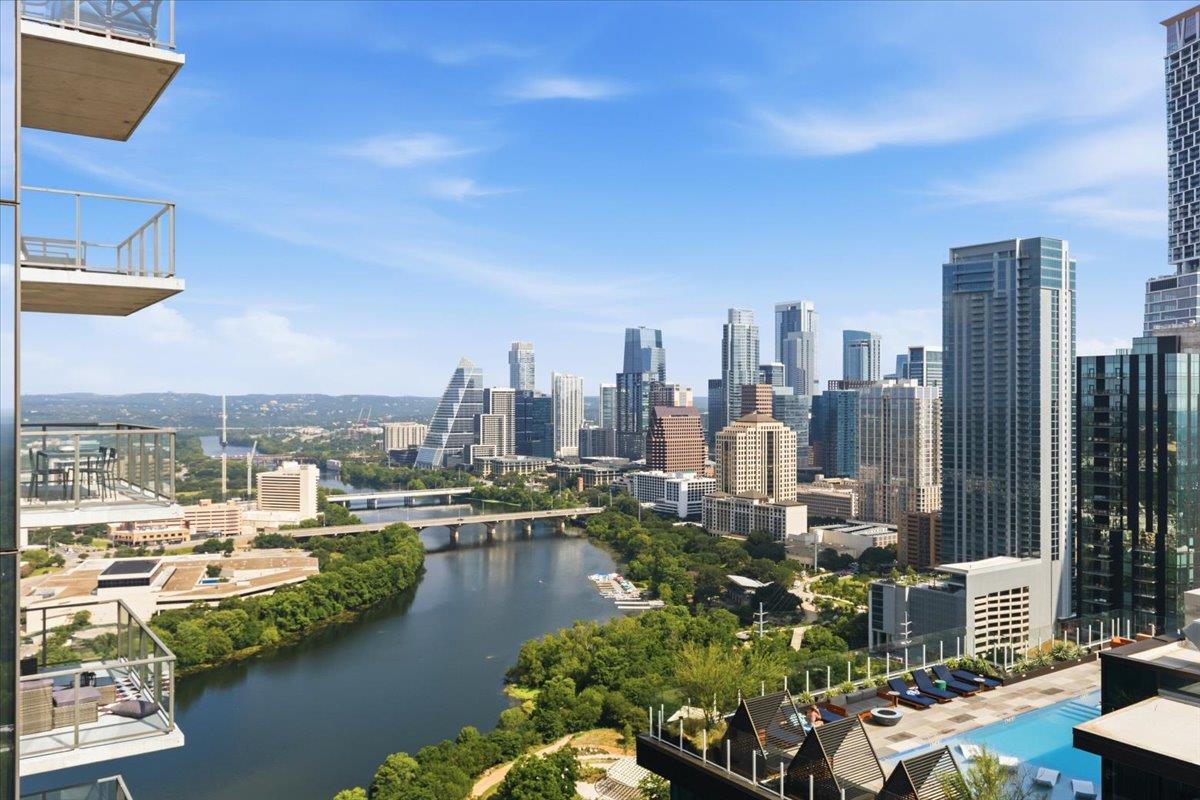44 East Ave # 3304, Austin, TX 78701