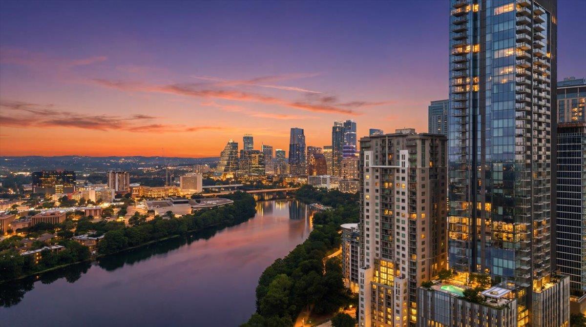 44 East Ave # 3304, Austin, TX 78701