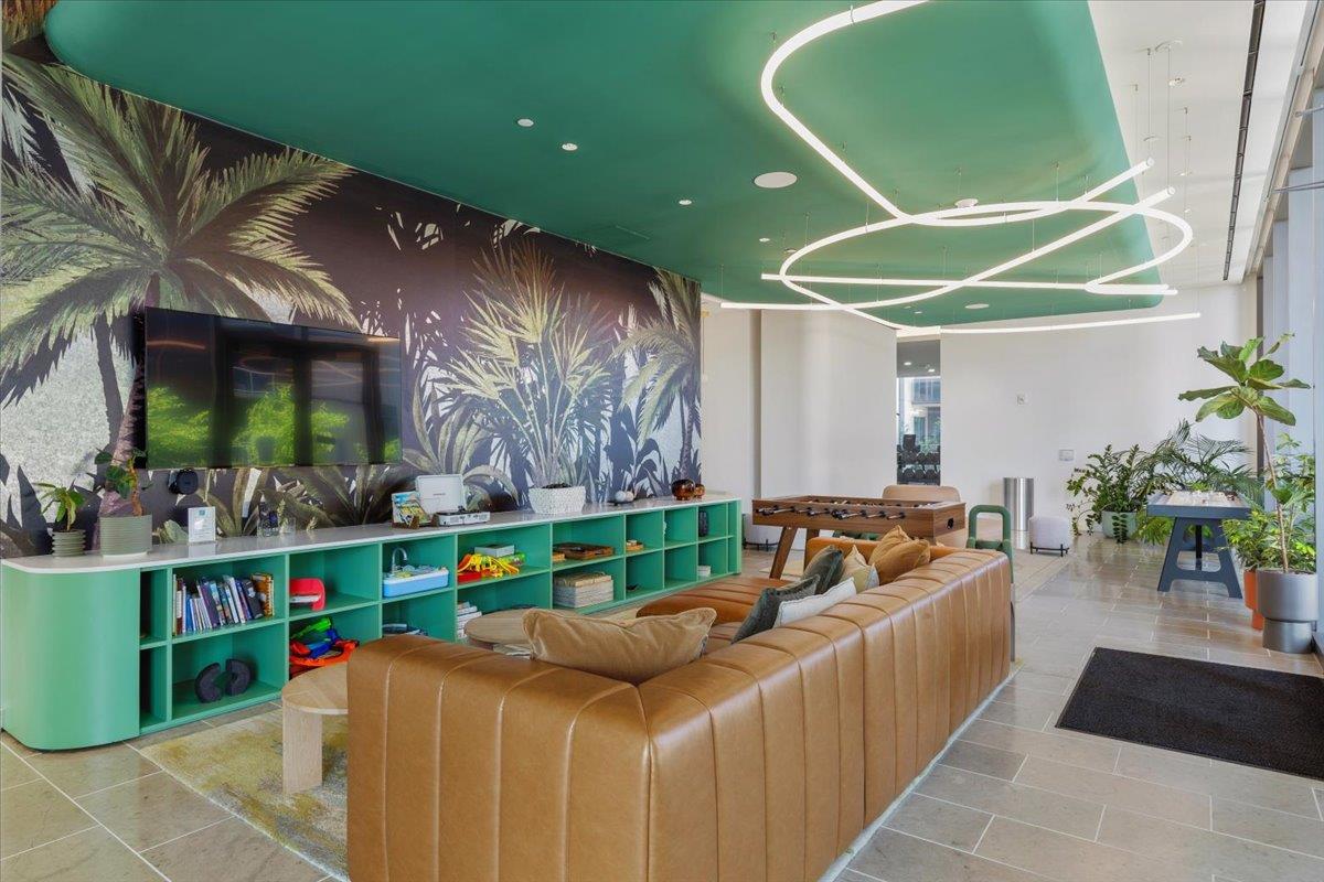 44 East Ave # 3304, Austin, TX 78701
