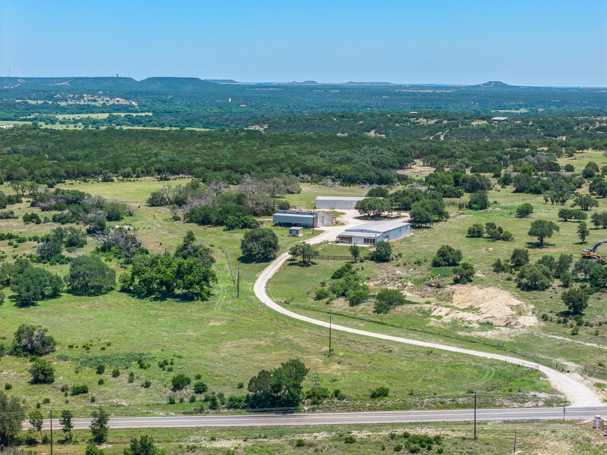 8845 Fm 2657, Briggs, TX 78608