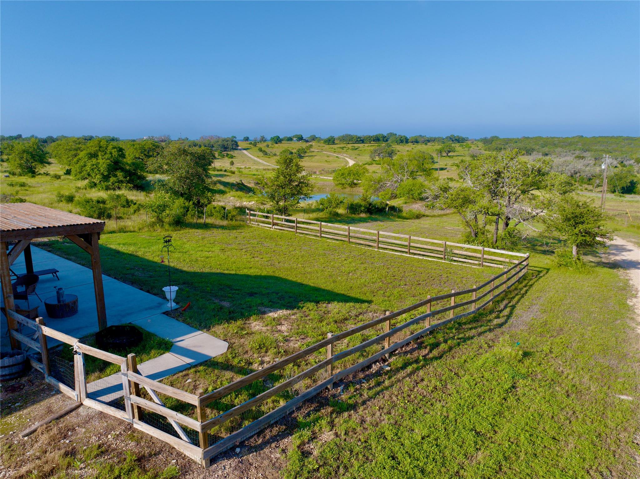 8845 Fm 2657, Briggs, TX 78608