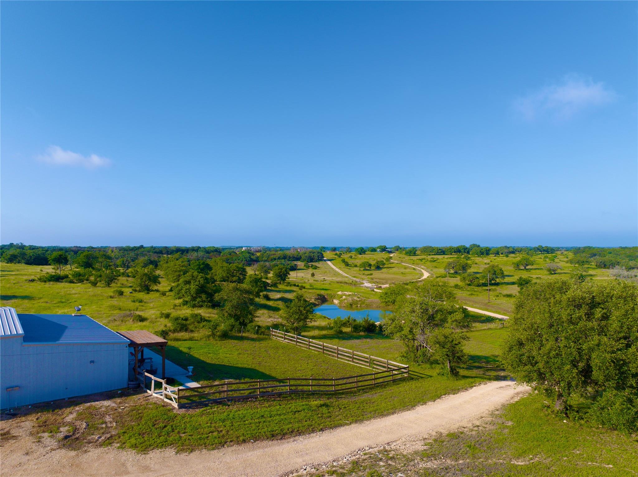 8845 Fm 2657, Briggs, TX 78608