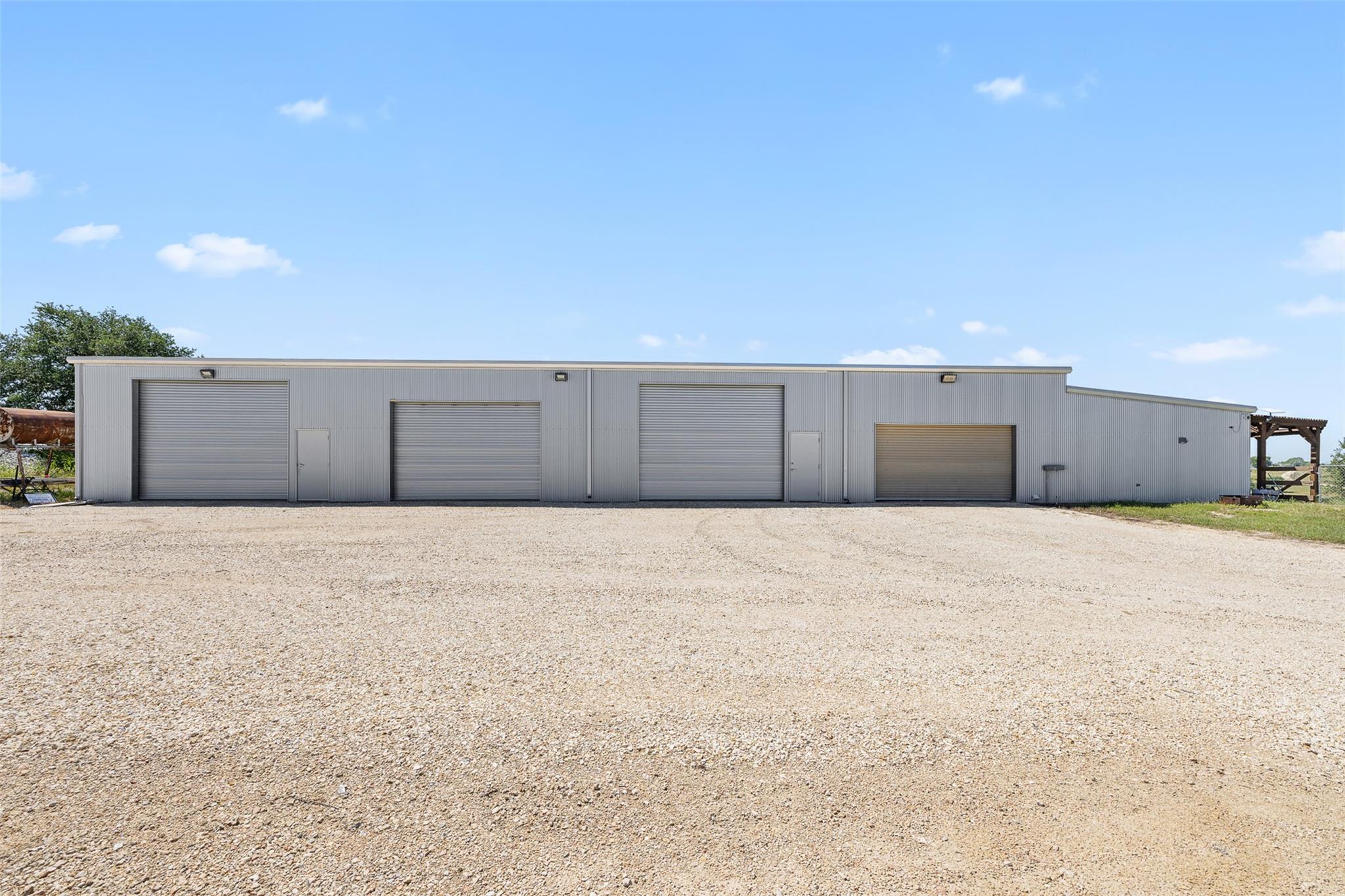 8845 Fm 2657, Briggs, TX 78608