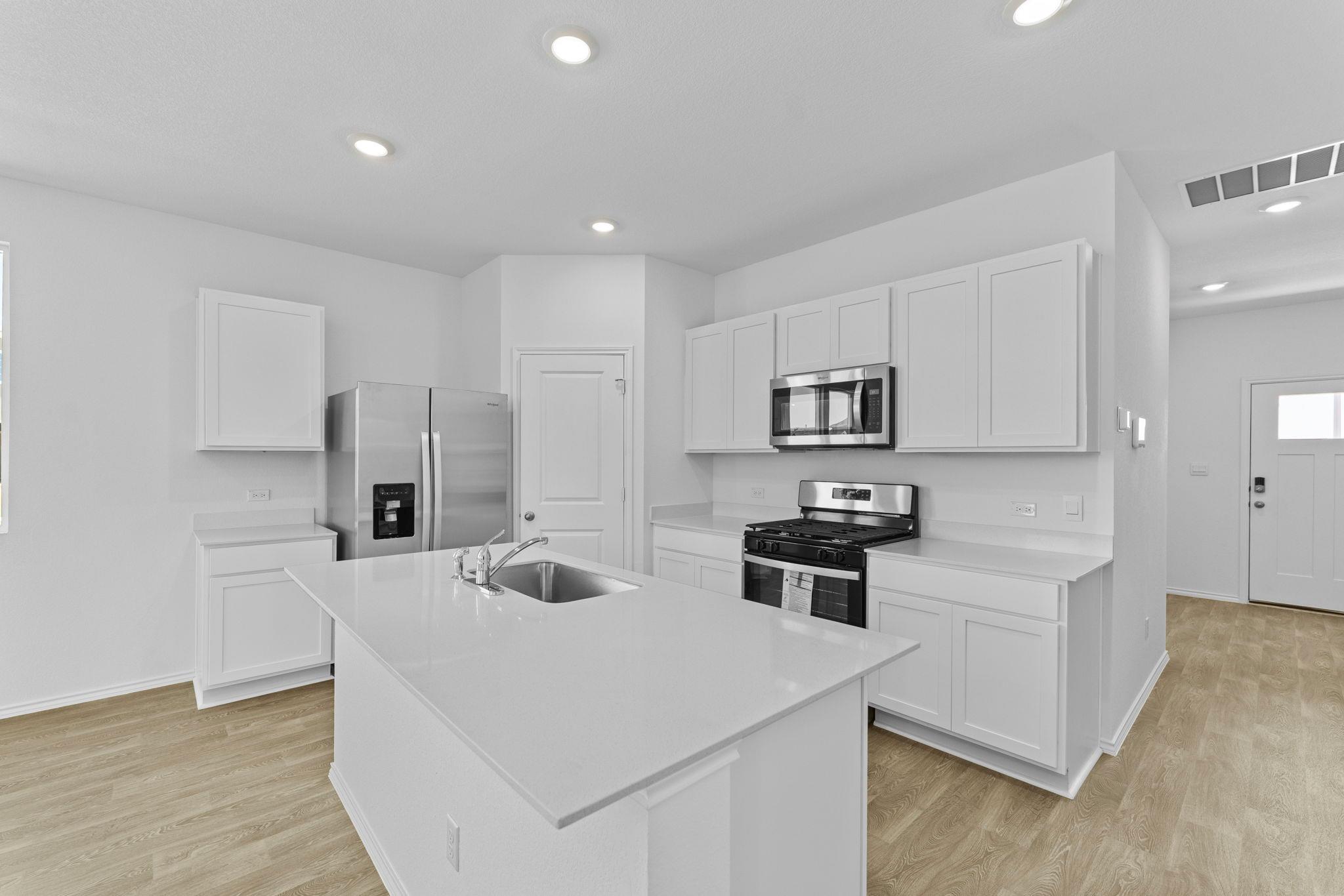 325 Santo Domingo Rd, Bastrop, TX 78602
