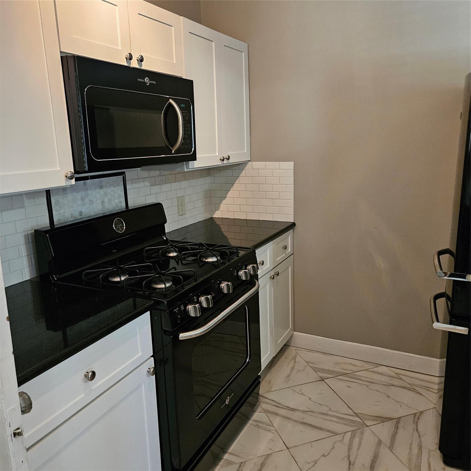 506 W 7th St # 1, Austin, TX 78701