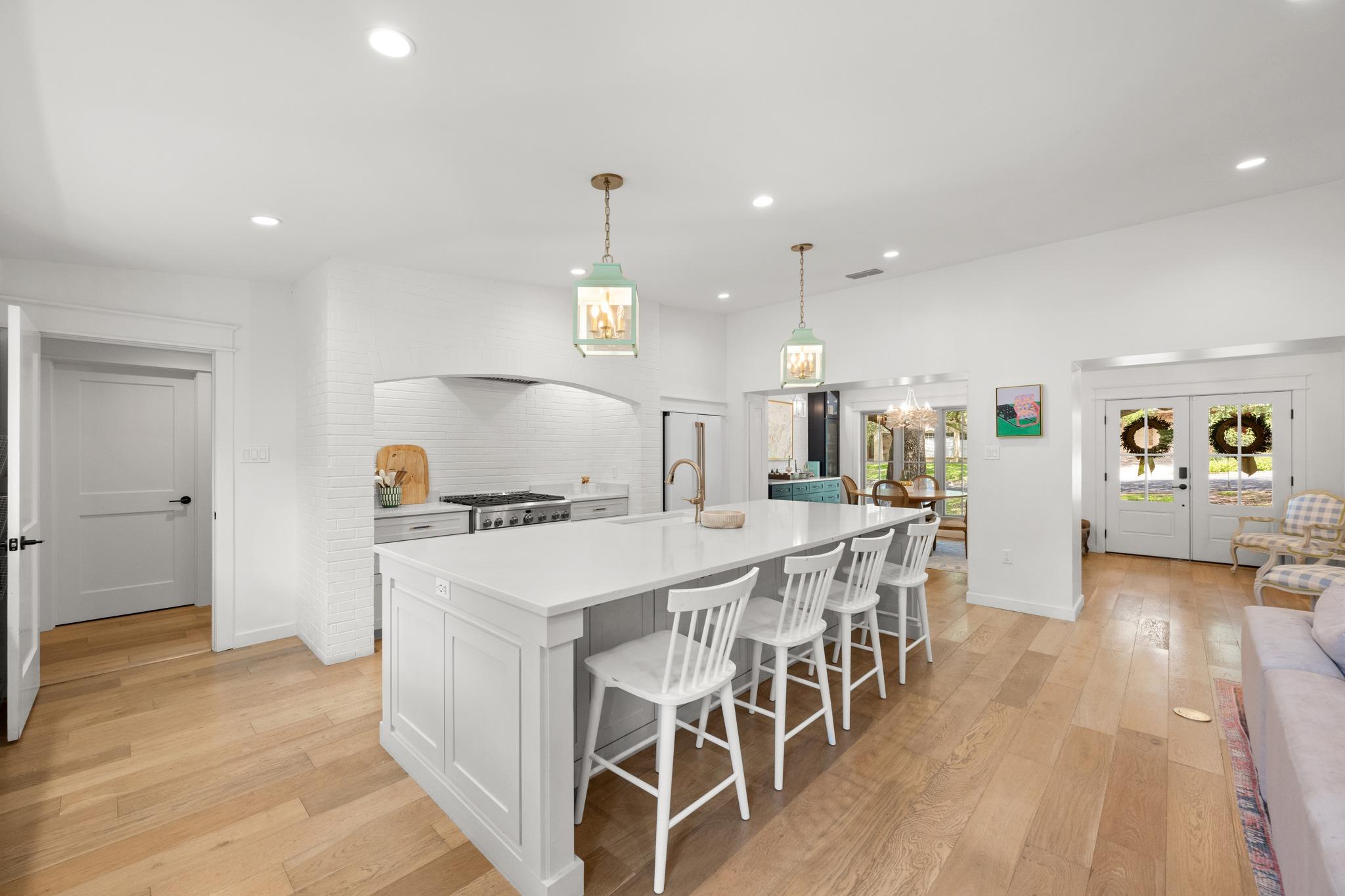 8829 Silverarrow Cir, Austin, TX 78759