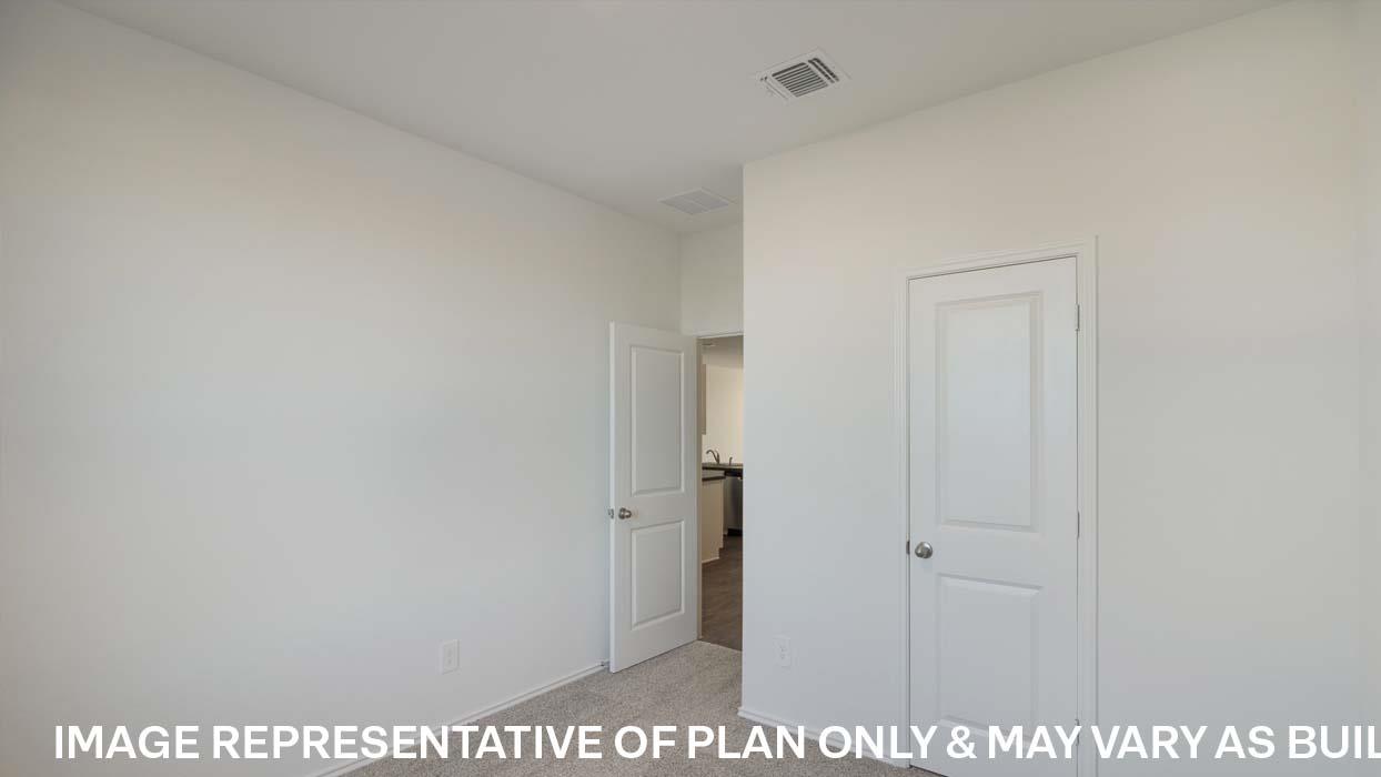 207 A HARRISON Xing, Uhland, TX 78640