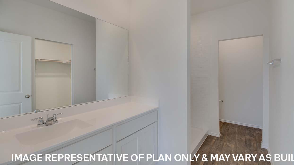 207 A HARRISON Xing, Uhland, TX 78640