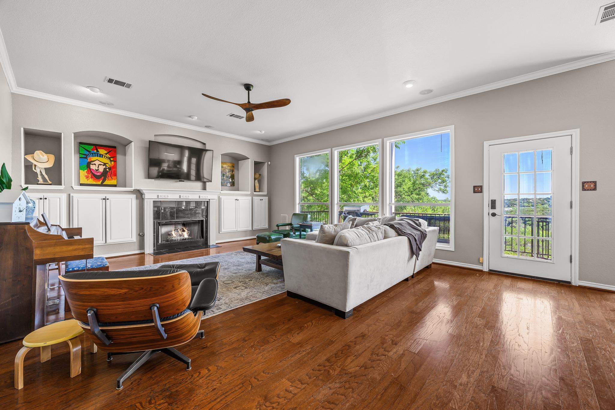 5004 VALBURN Ct, Austin, TX 78731