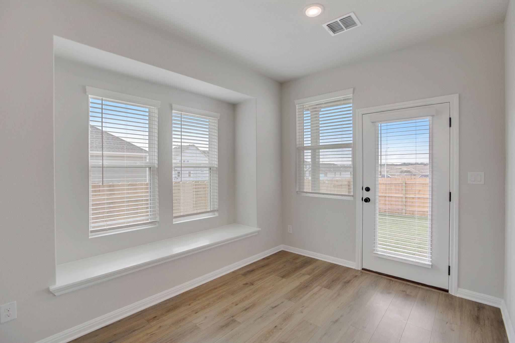125 Clemens Dr, Liberty Hill, TX 78642