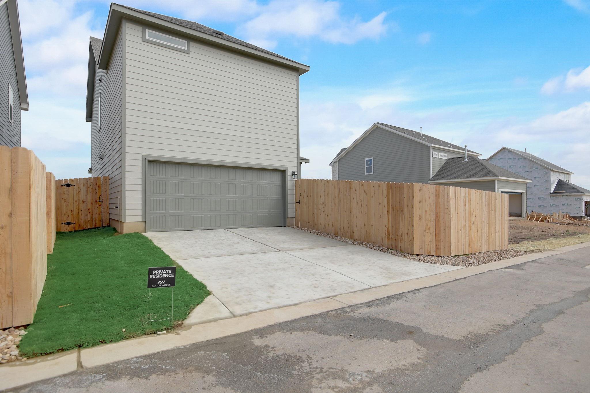 125 Clemens Dr, Liberty Hill, TX 78642