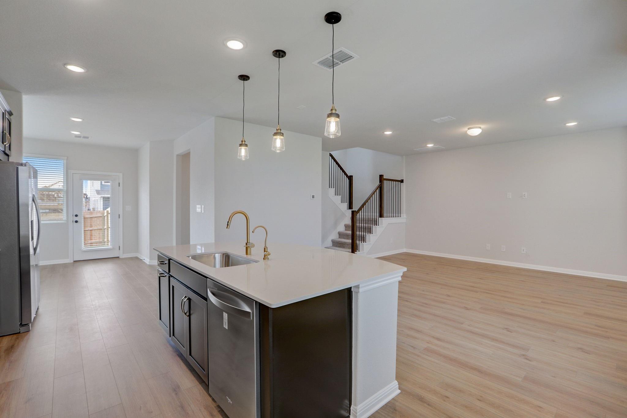 125 Clemens Dr, Liberty Hill, TX 78642