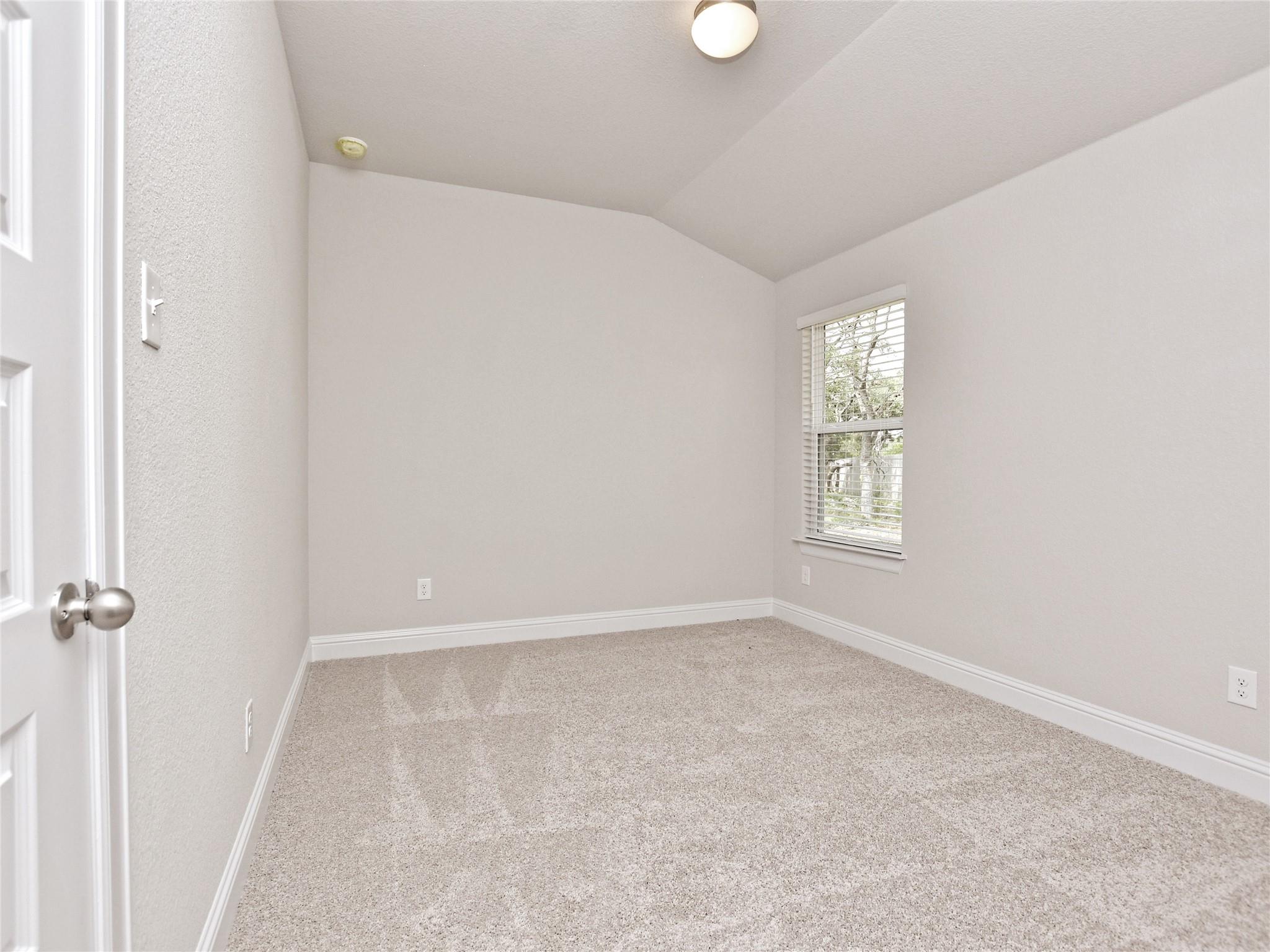 8116 Bronco Ln, Lago Vista, TX 78645