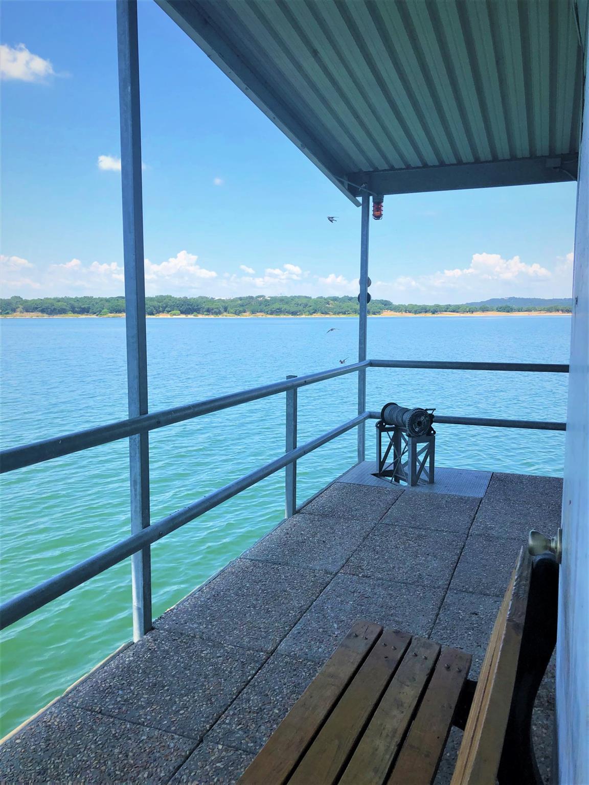 8116 Bronco Ln, Lago Vista, TX 78645
