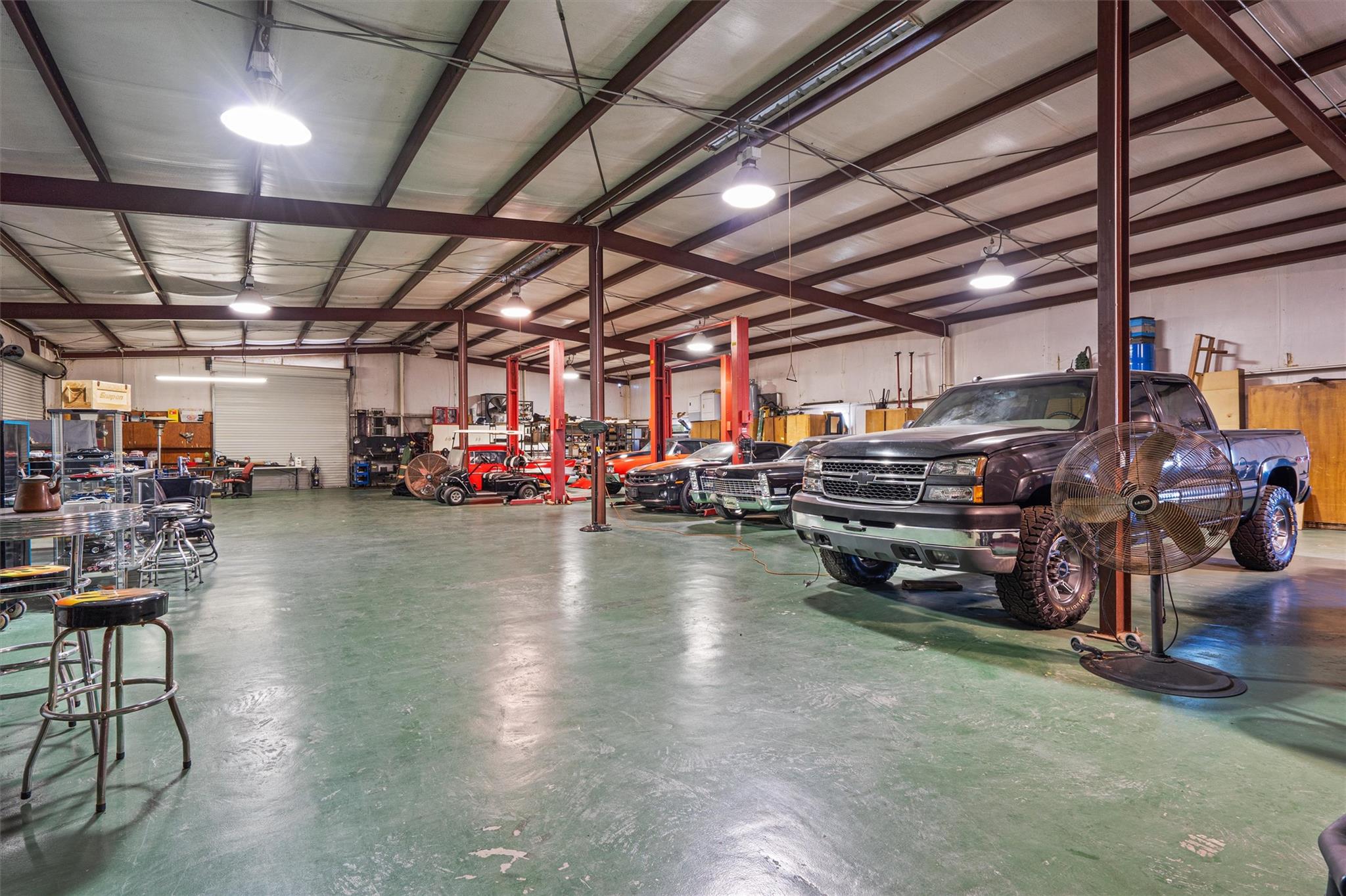 5300A County Road 424, Taylor, TX 76574