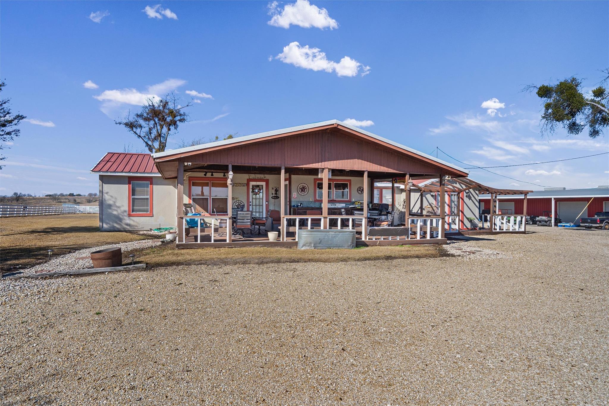5300A County Road 424, Taylor, TX 76574
