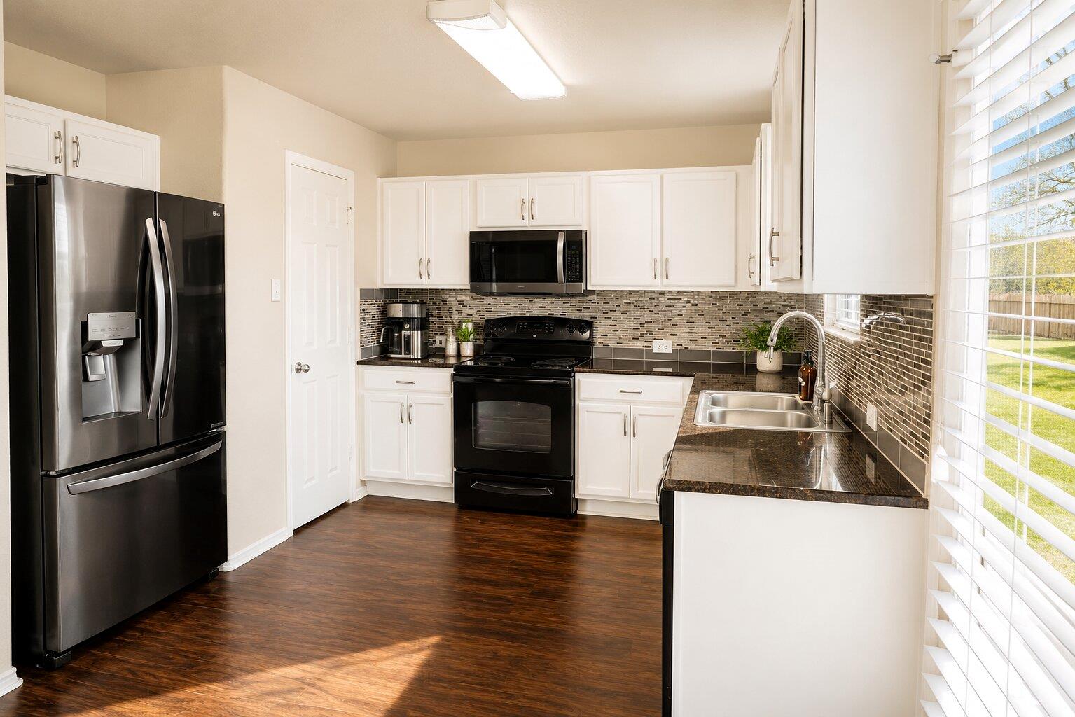 214 Lidell St, Hutto, TX 78634