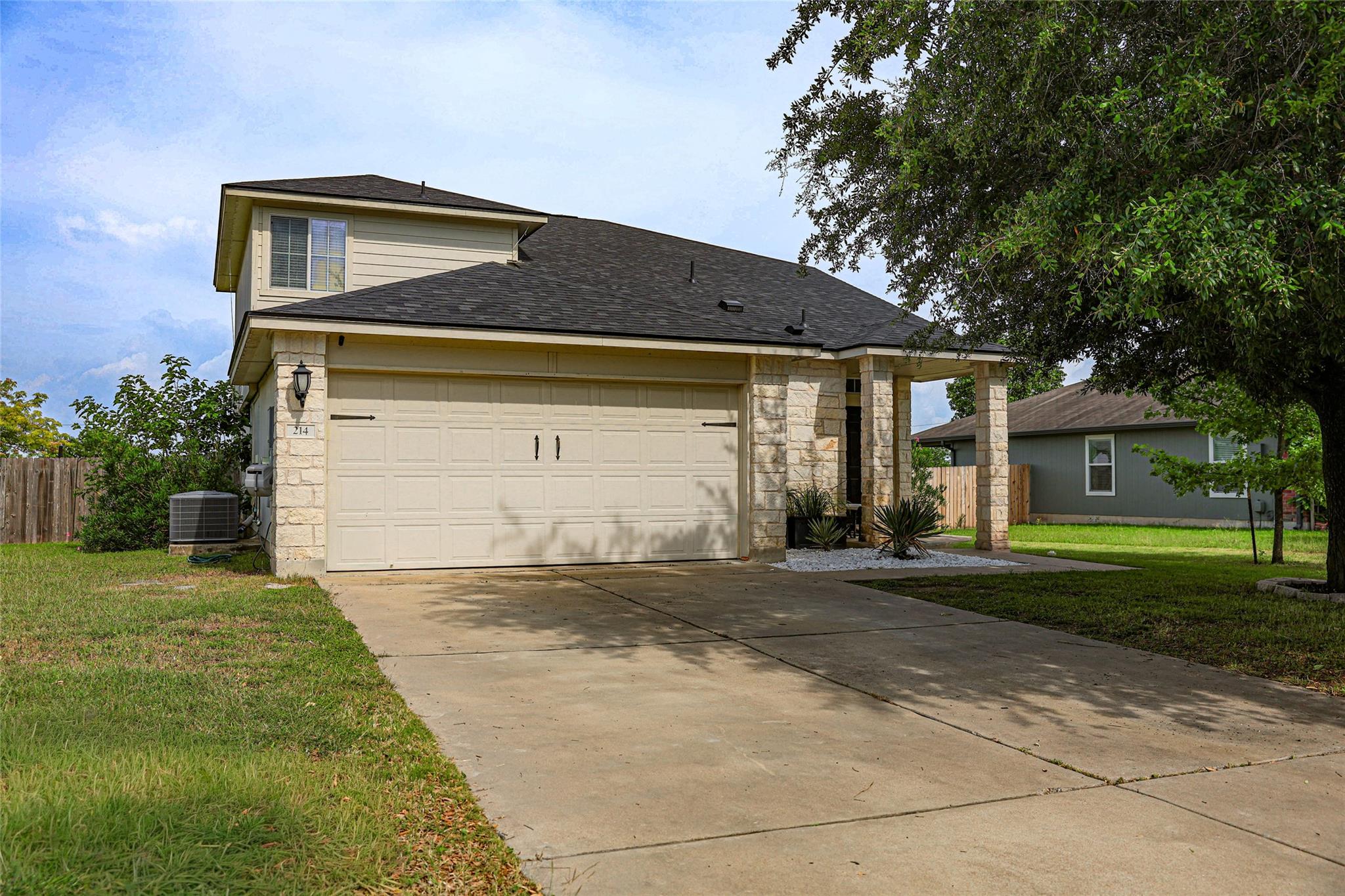 214 Lidell St, Hutto, TX 78634