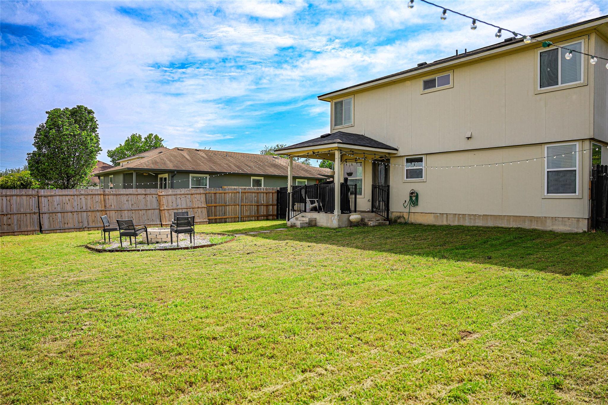 214 Lidell St, Hutto, TX 78634