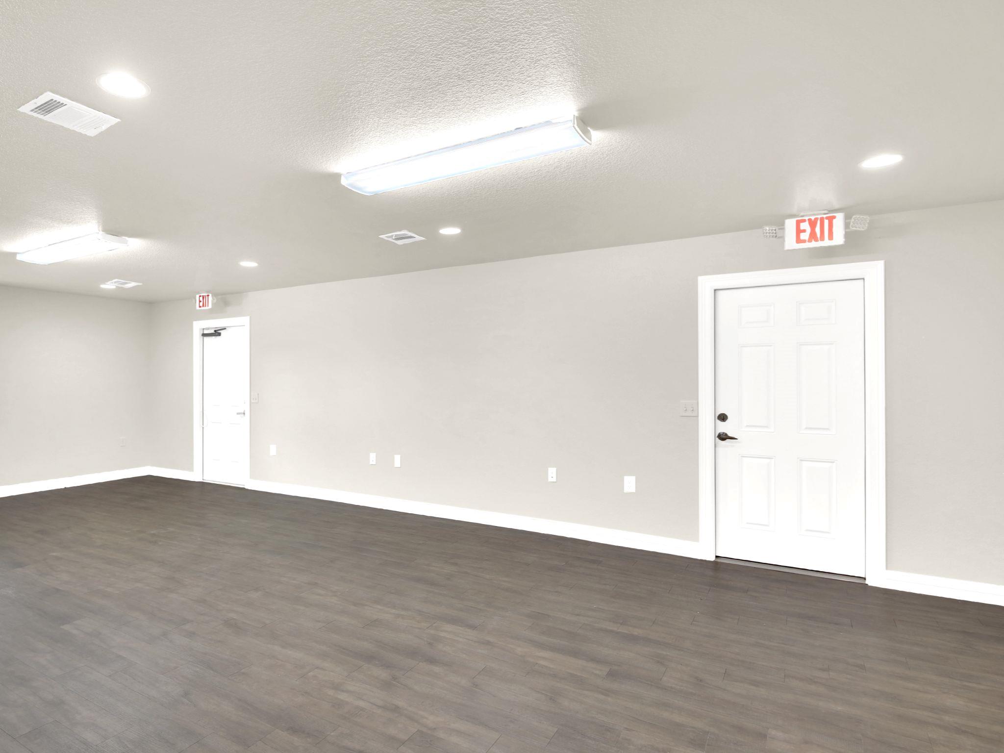 404 Carlos G Parker Blvd NW, Taylor, TX 76574