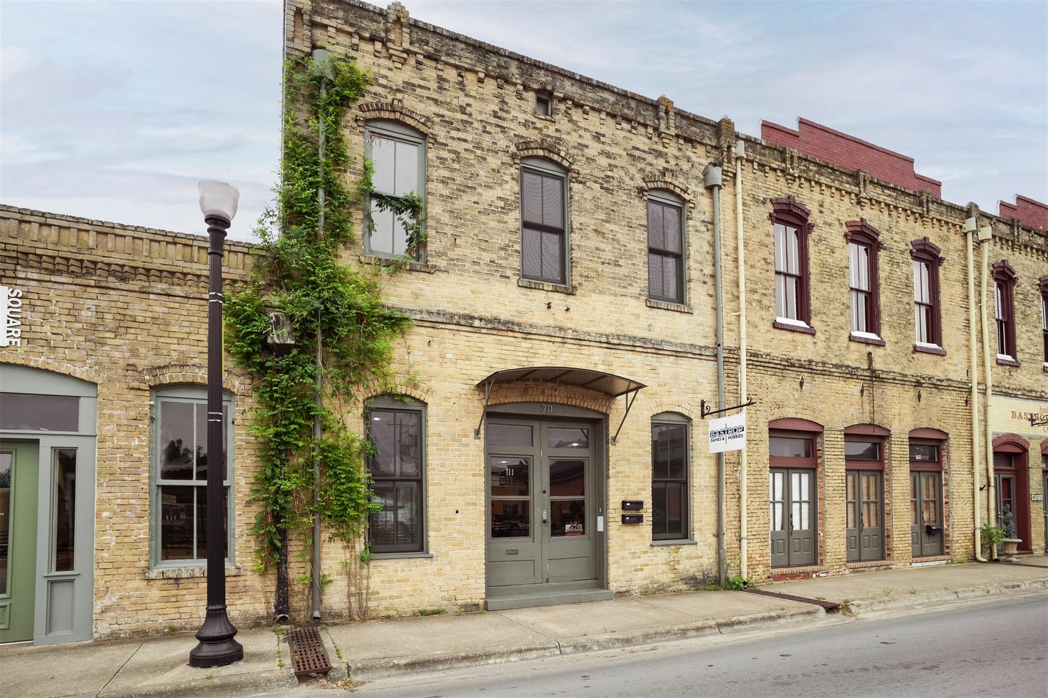 711 Chestnut St, Bastrop, TX 78602