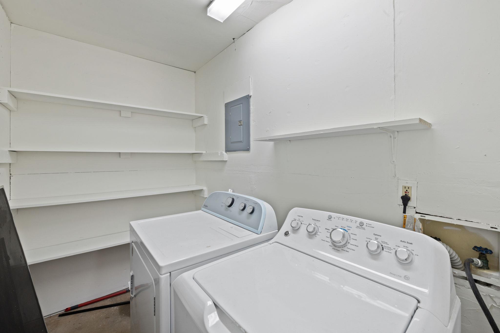 2015 Fair Oaks Dr, Austin, TX 78745