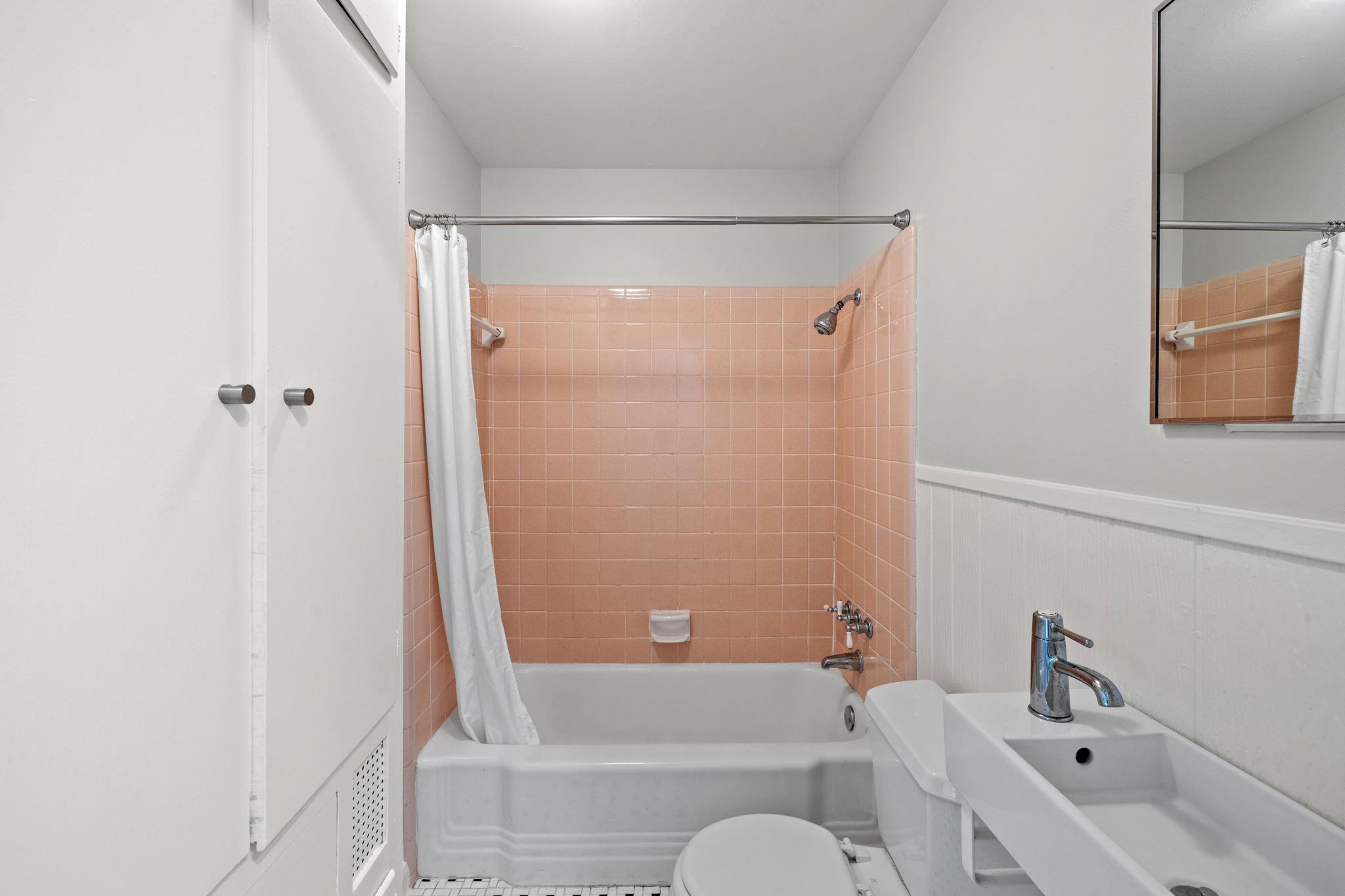 2015 Fair Oaks Dr, Austin, TX 78745
