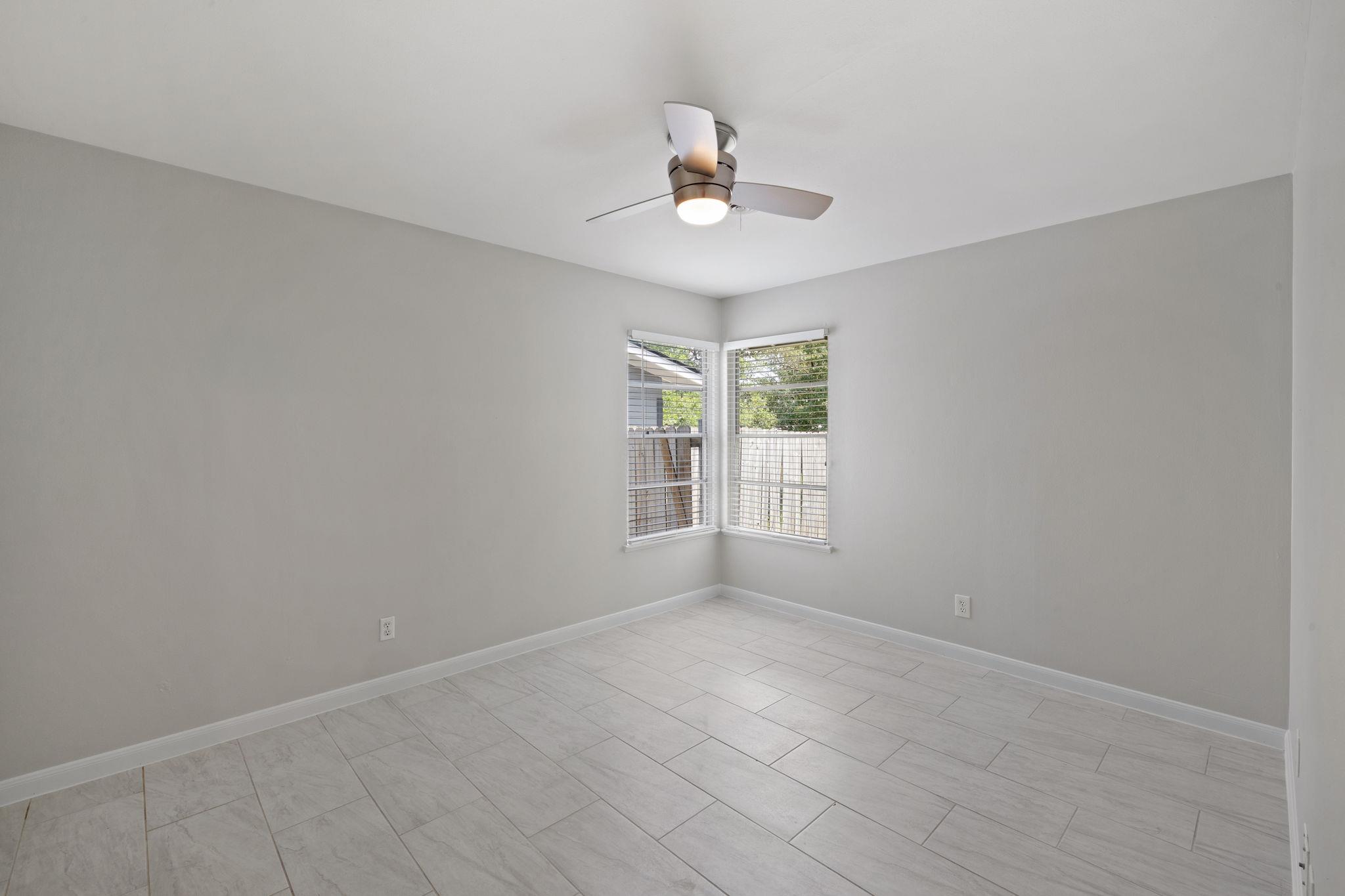 2015 Fair Oaks Dr, Austin, TX 78745