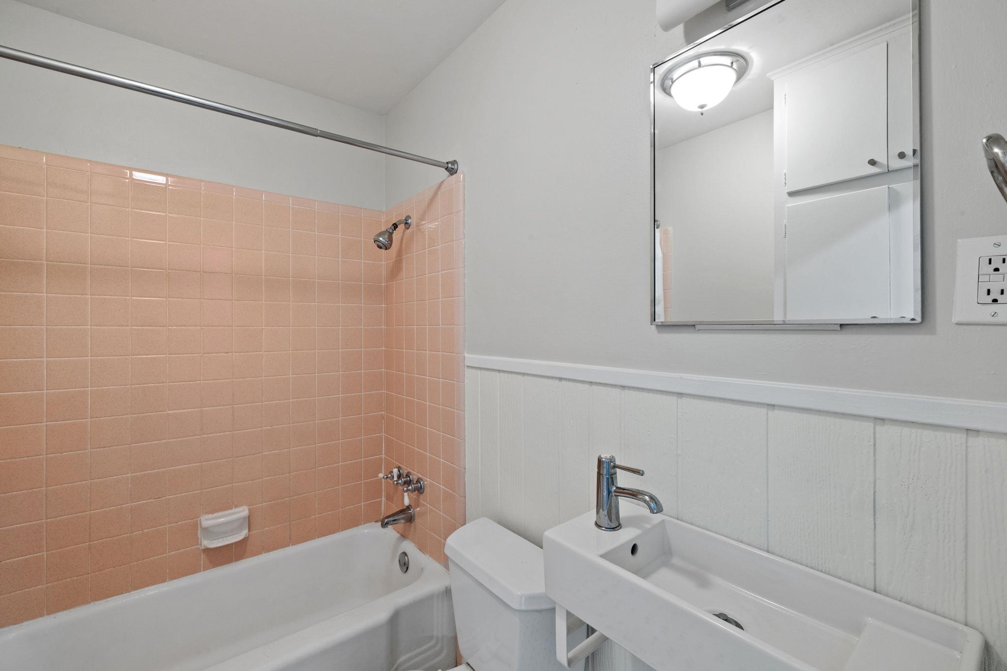 2015 Fair Oaks Dr, Austin, TX 78745