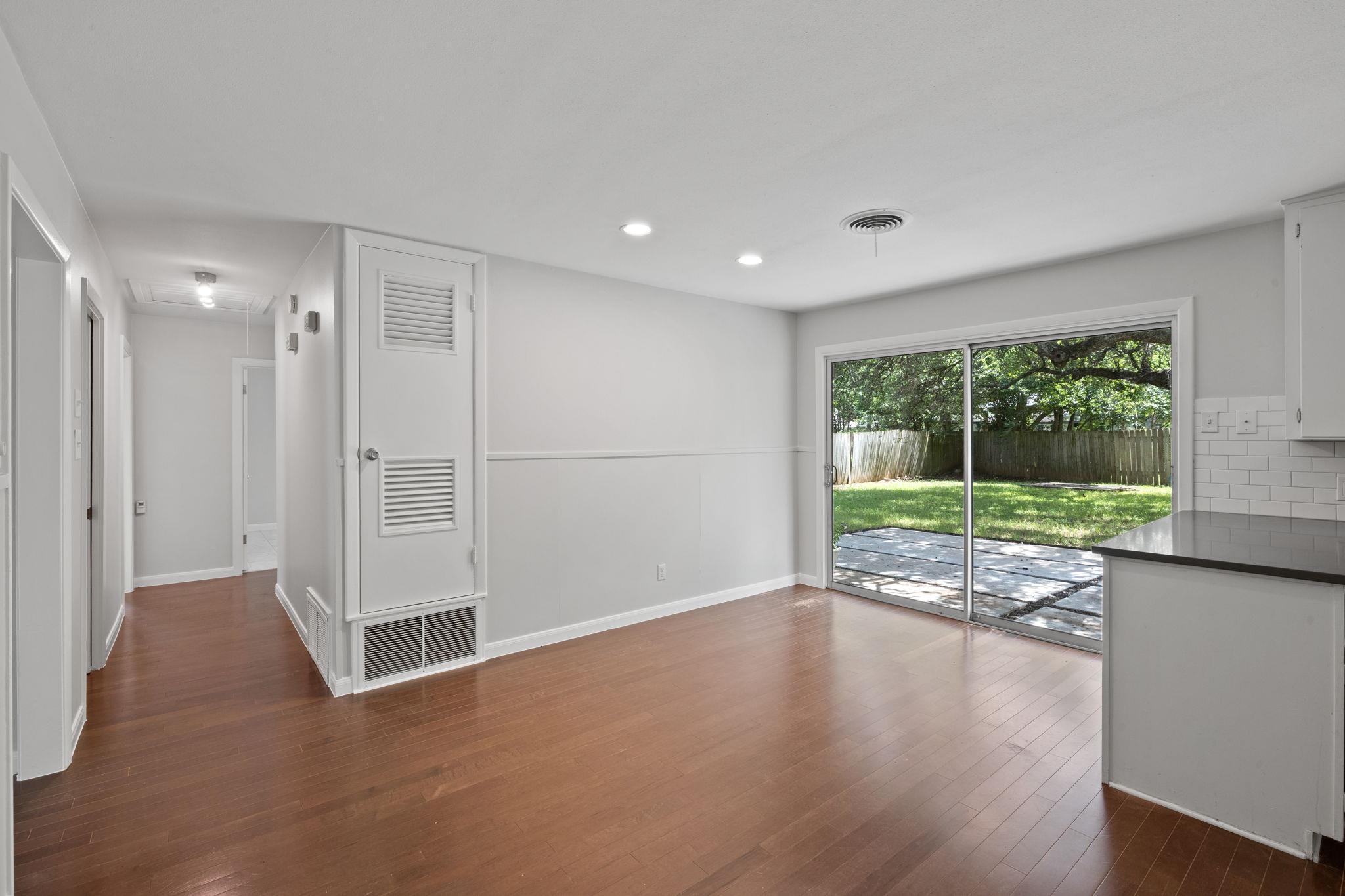 2015 Fair Oaks Dr, Austin, TX 78745