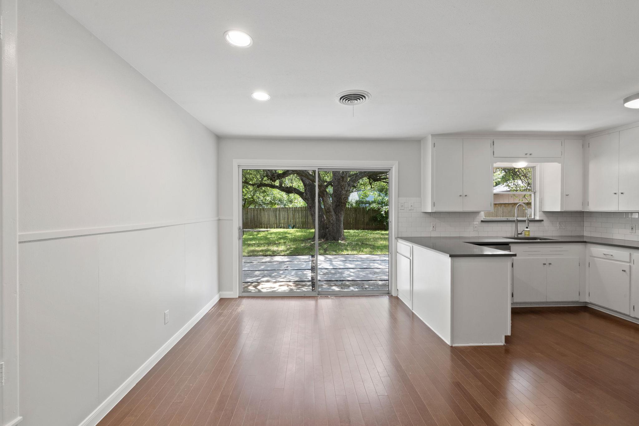 2015 Fair Oaks Dr, Austin, TX 78745