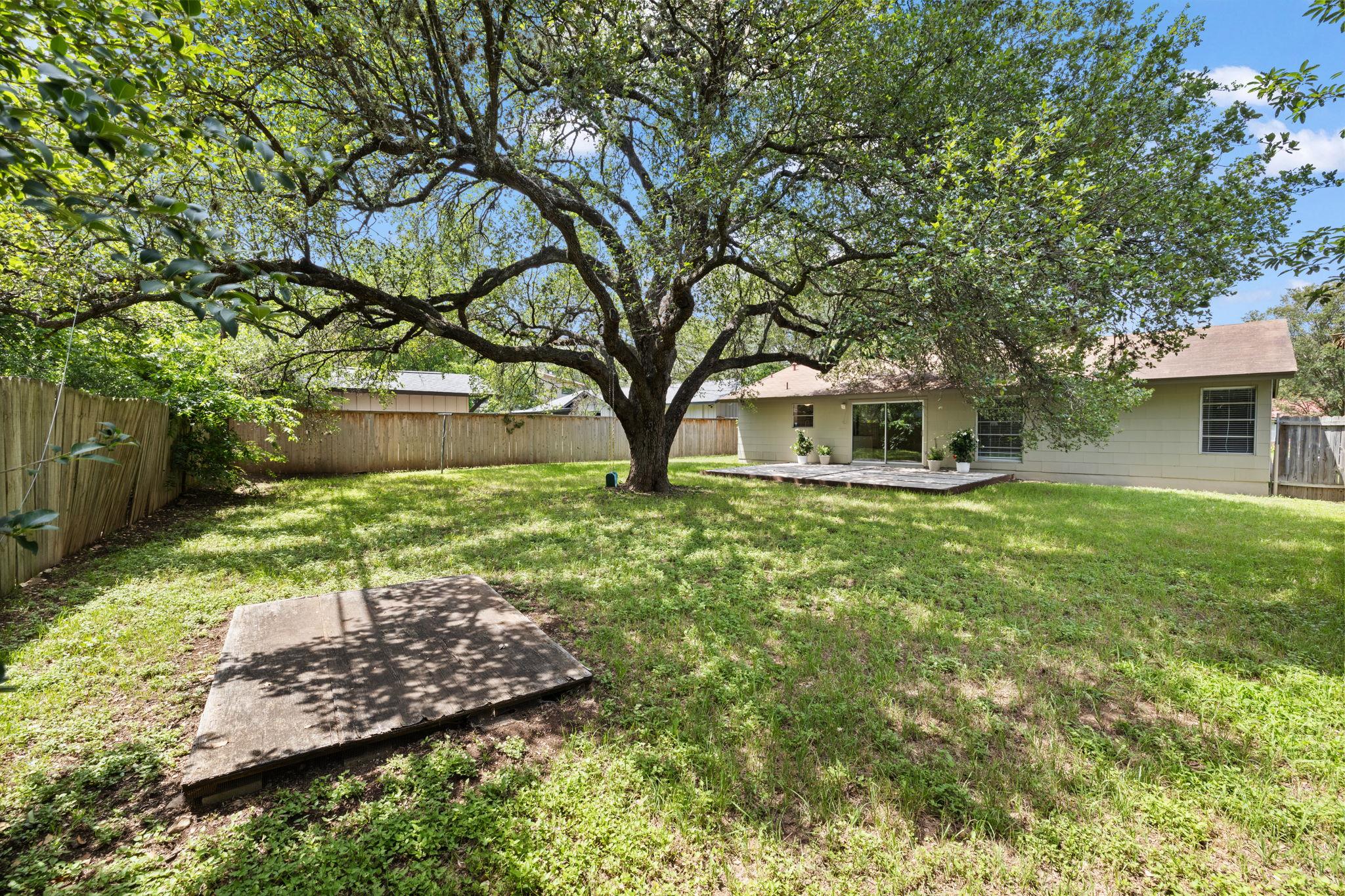 2015 Fair Oaks Dr, Austin, TX 78745