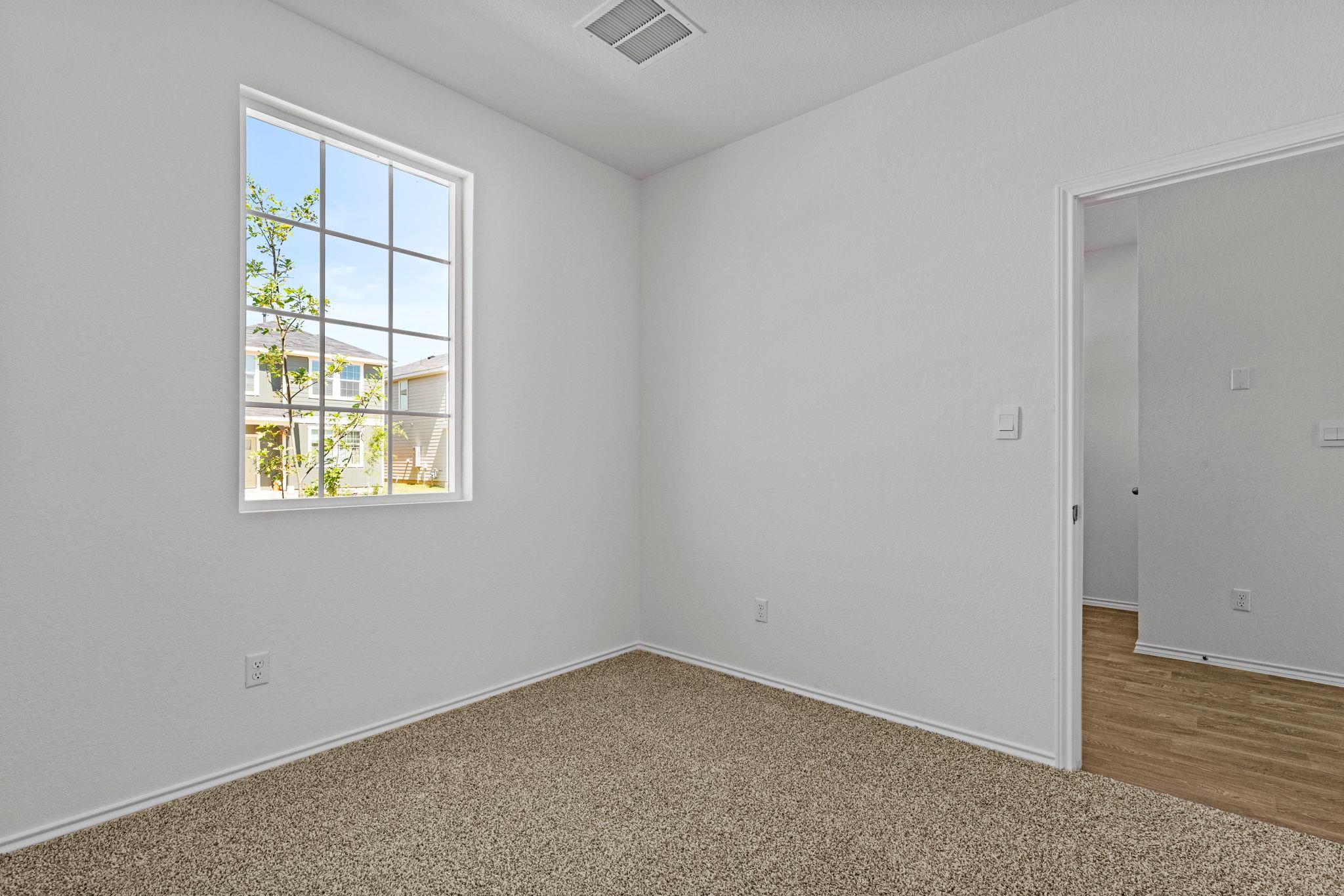 322 Nizao Ln, Bastrop, TX 78602