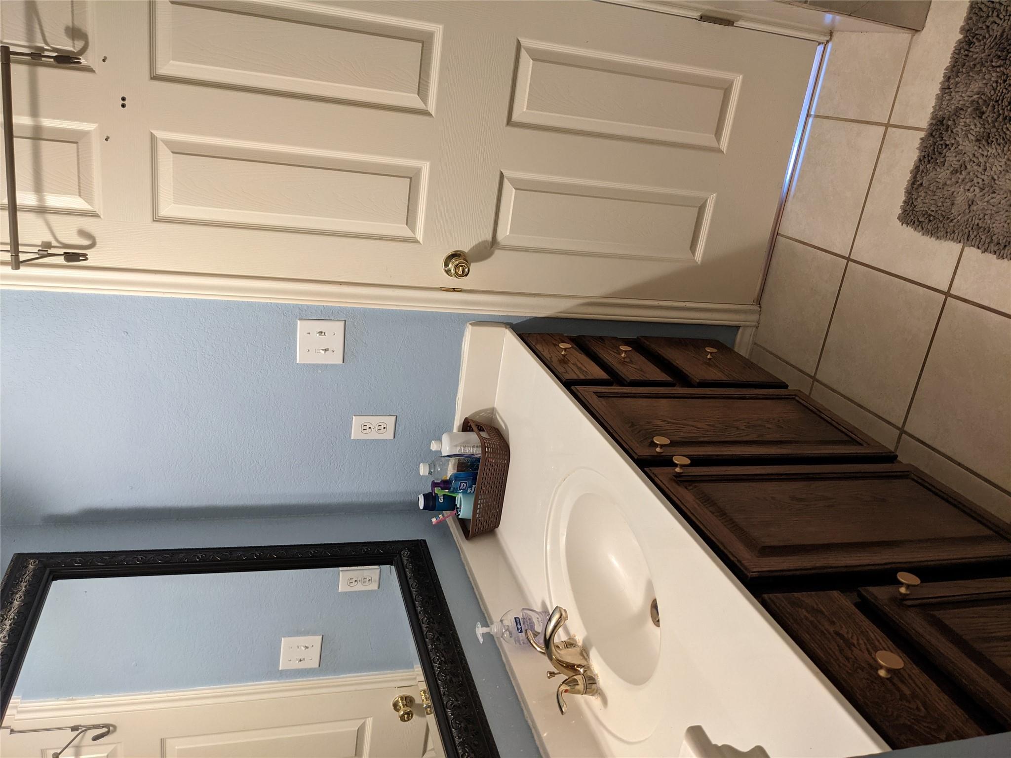 4501 Whispering Valley Dr # 7, Austin, TX 78727