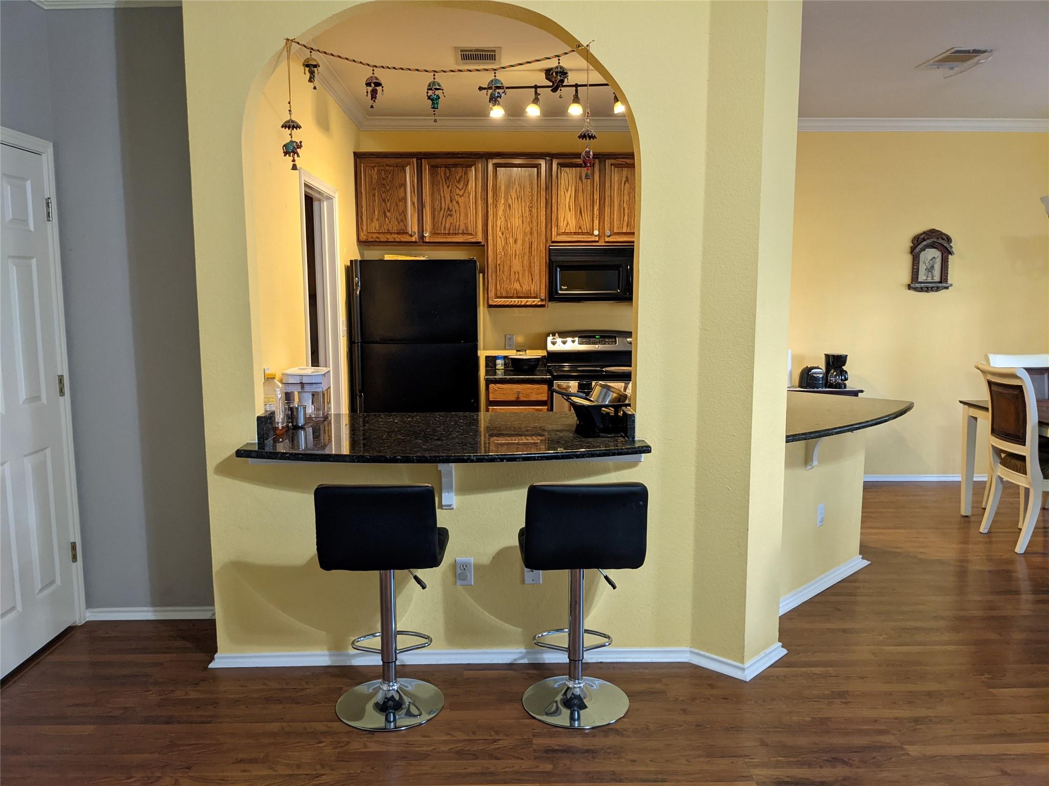 4501 Whispering Valley Dr # 7, Austin, TX 78727