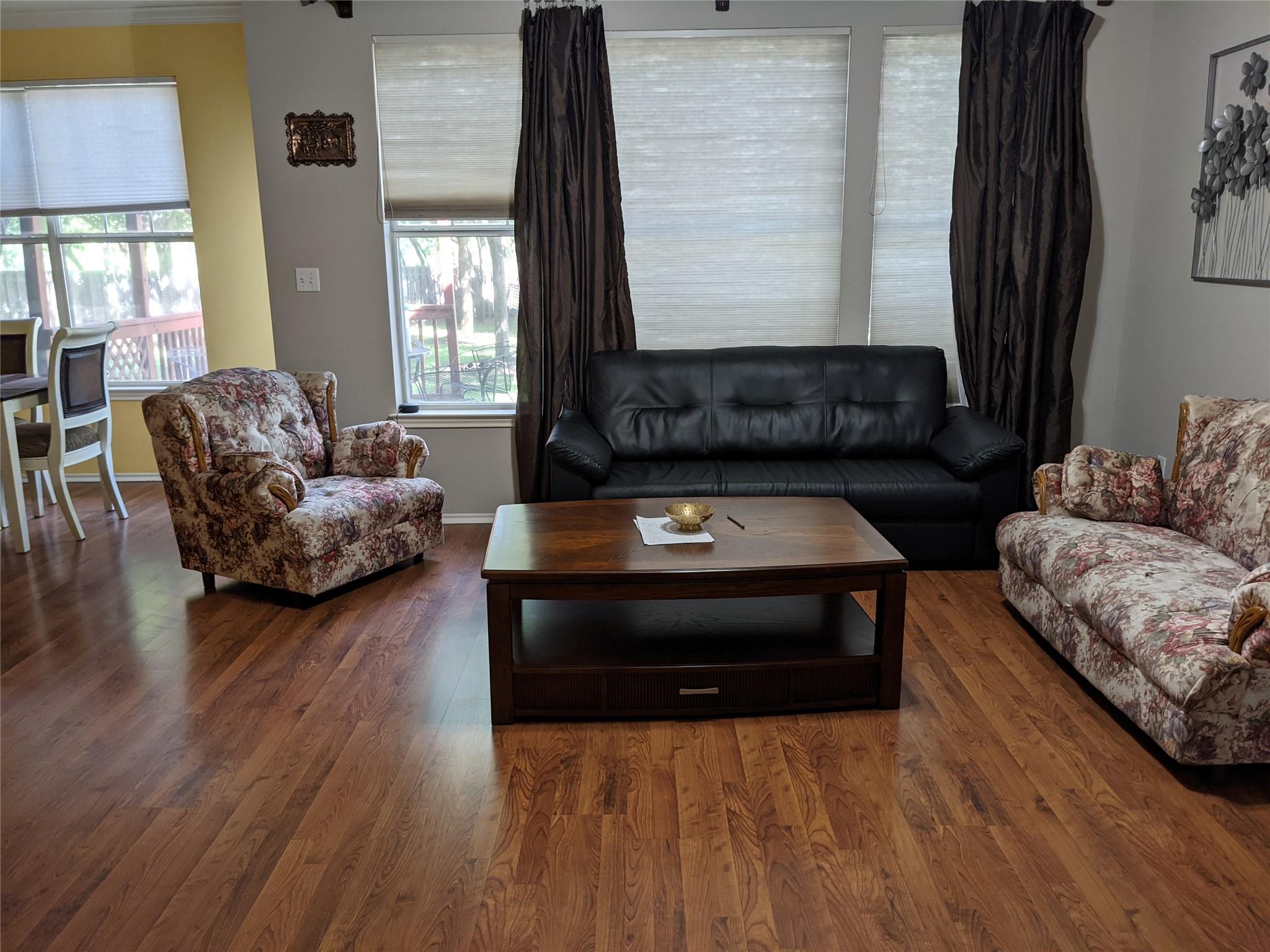 4501 Whispering Valley Dr # 7, Austin, TX 78727