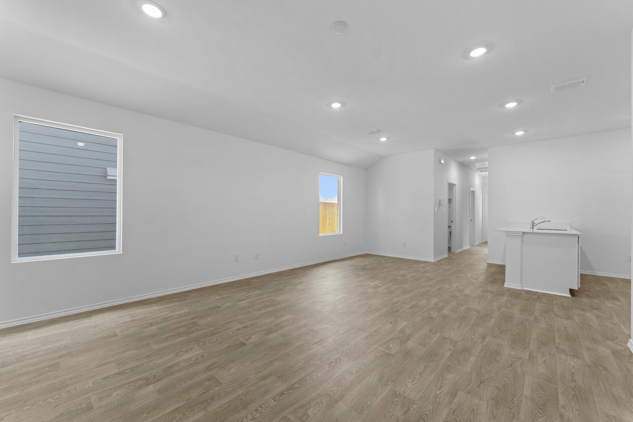 320 Nizao Ln, Bastrop, TX 78602