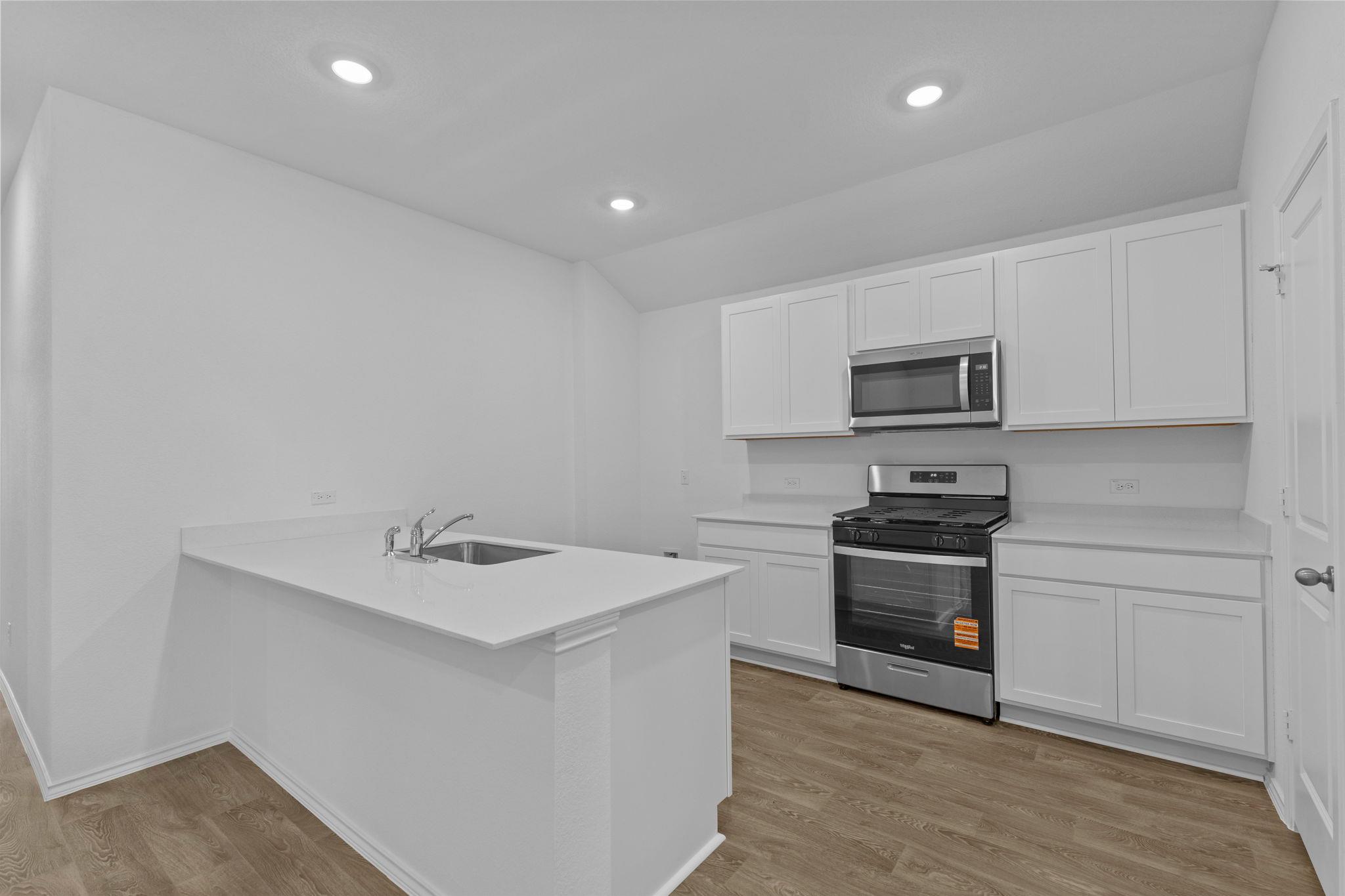 320 Nizao Ln, Bastrop, TX 78602