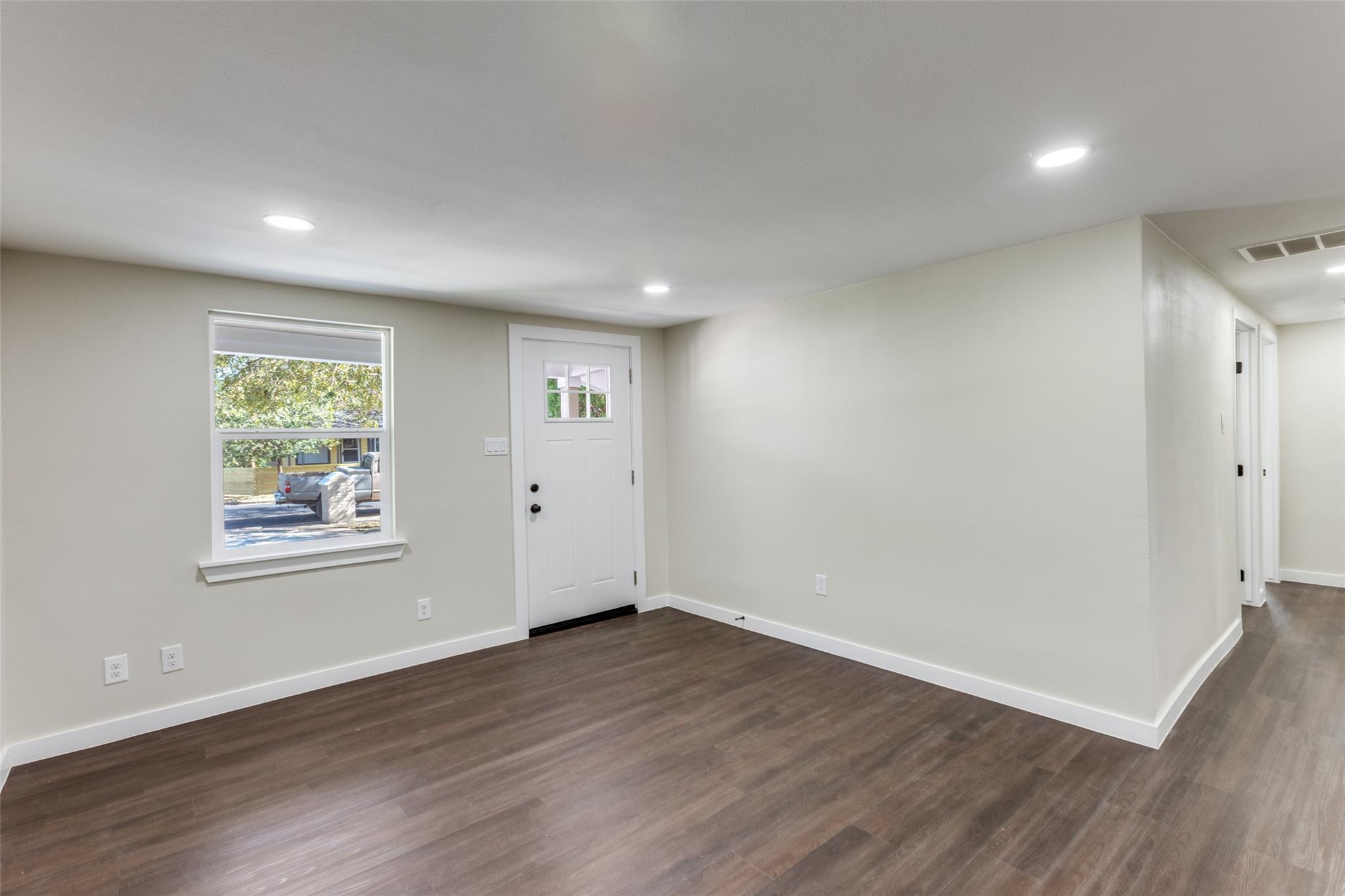 1118 Spur St, Austin, TX 78721