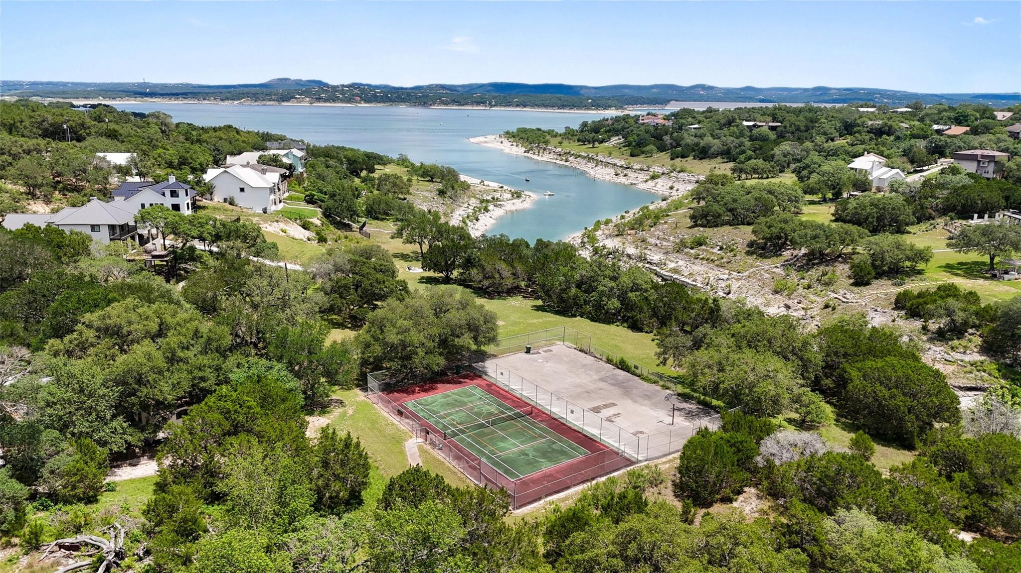 971 Barbara Dr, Canyon Lake, TX 78133