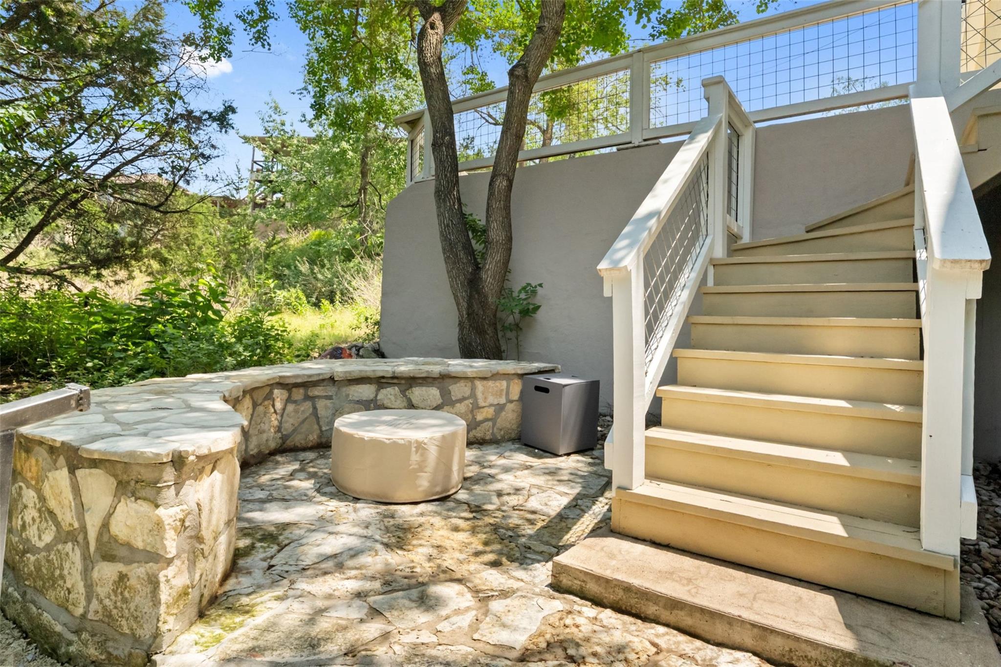 971 Barbara Dr, Canyon Lake, TX 78133